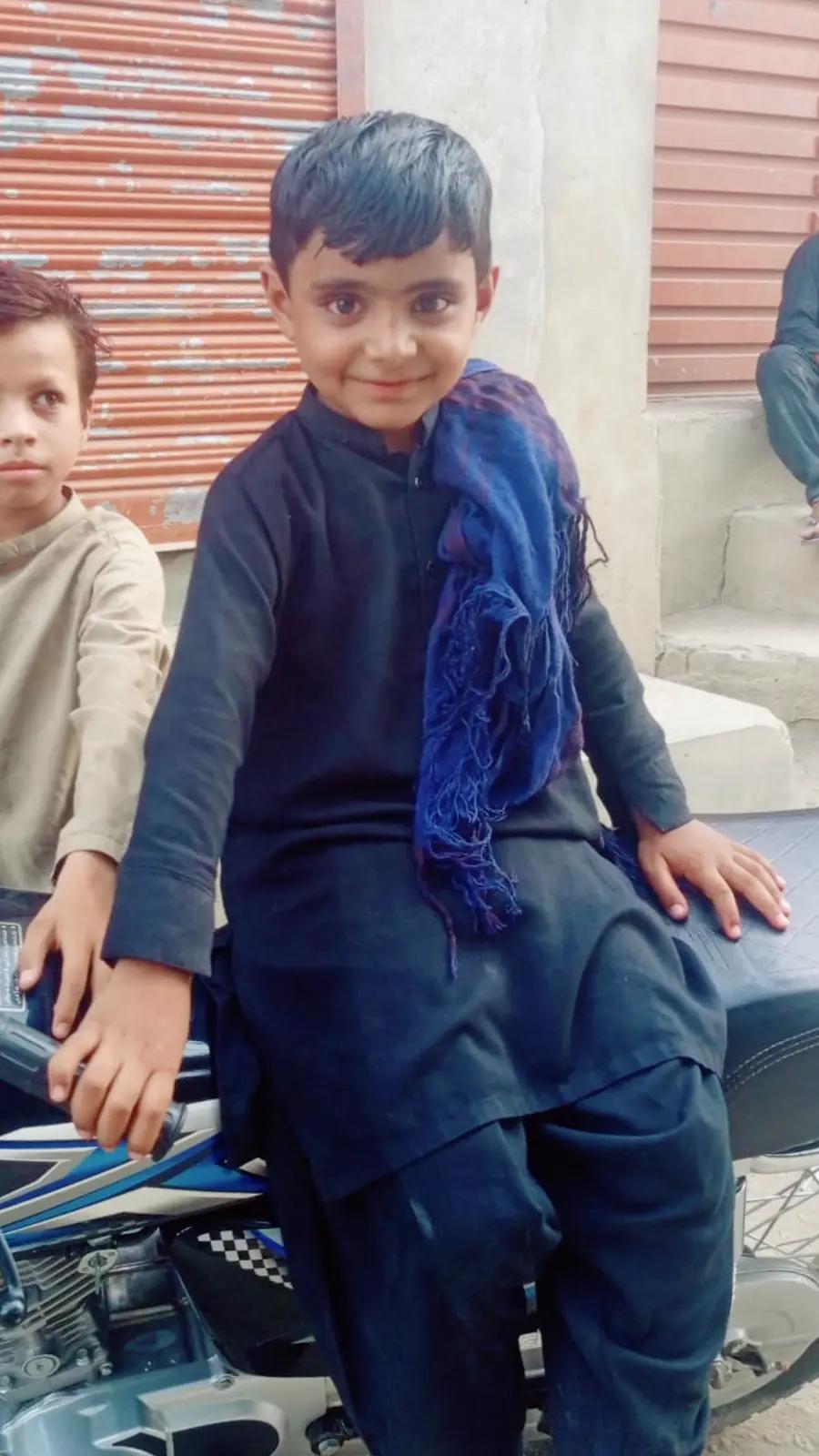 @m Akbar shah