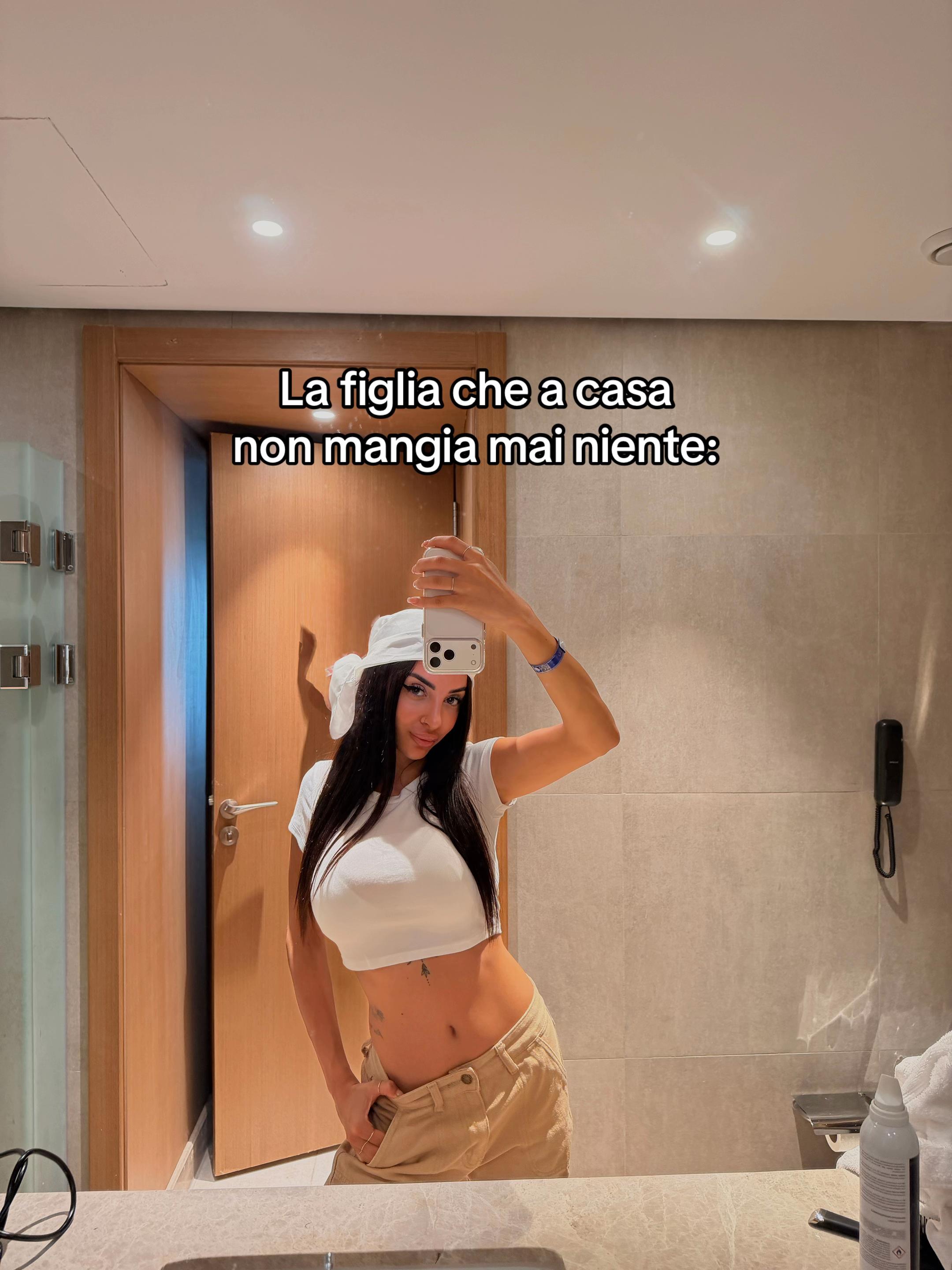 @Laura🦂
