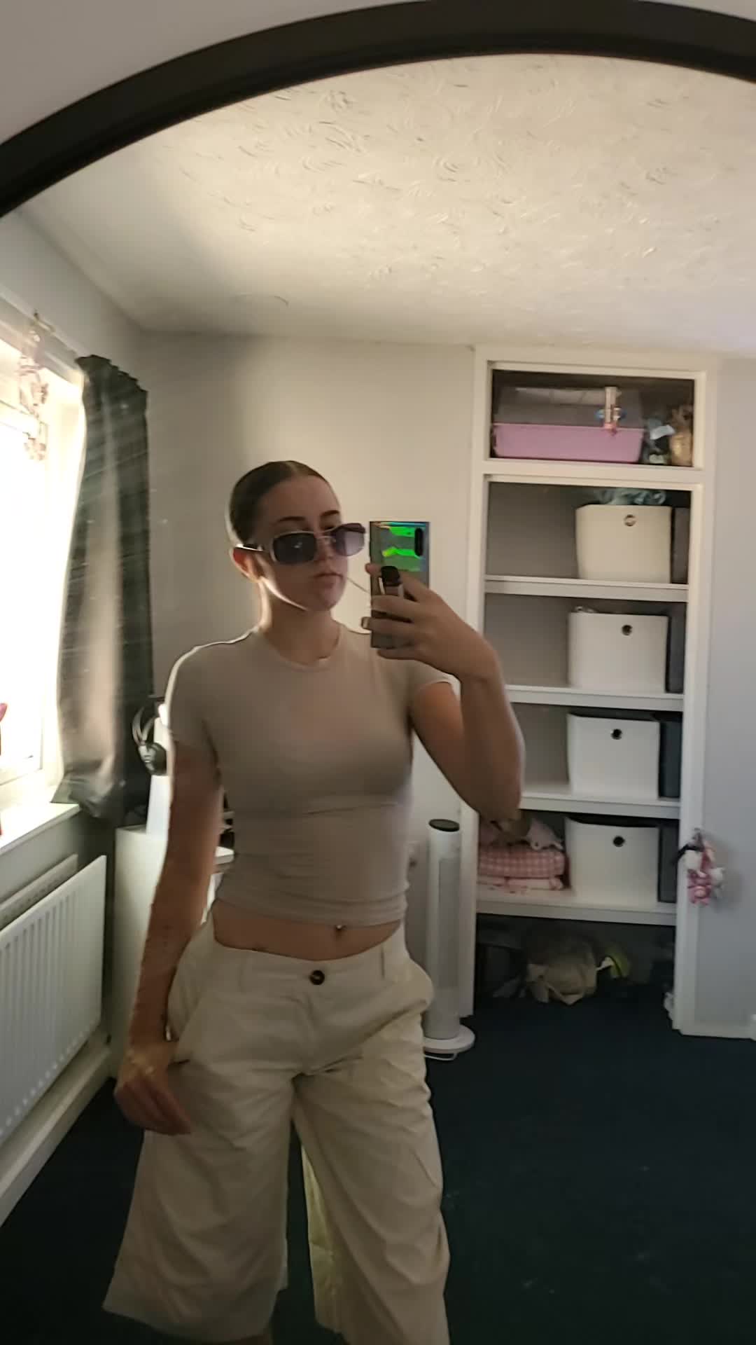 @Mellymay18