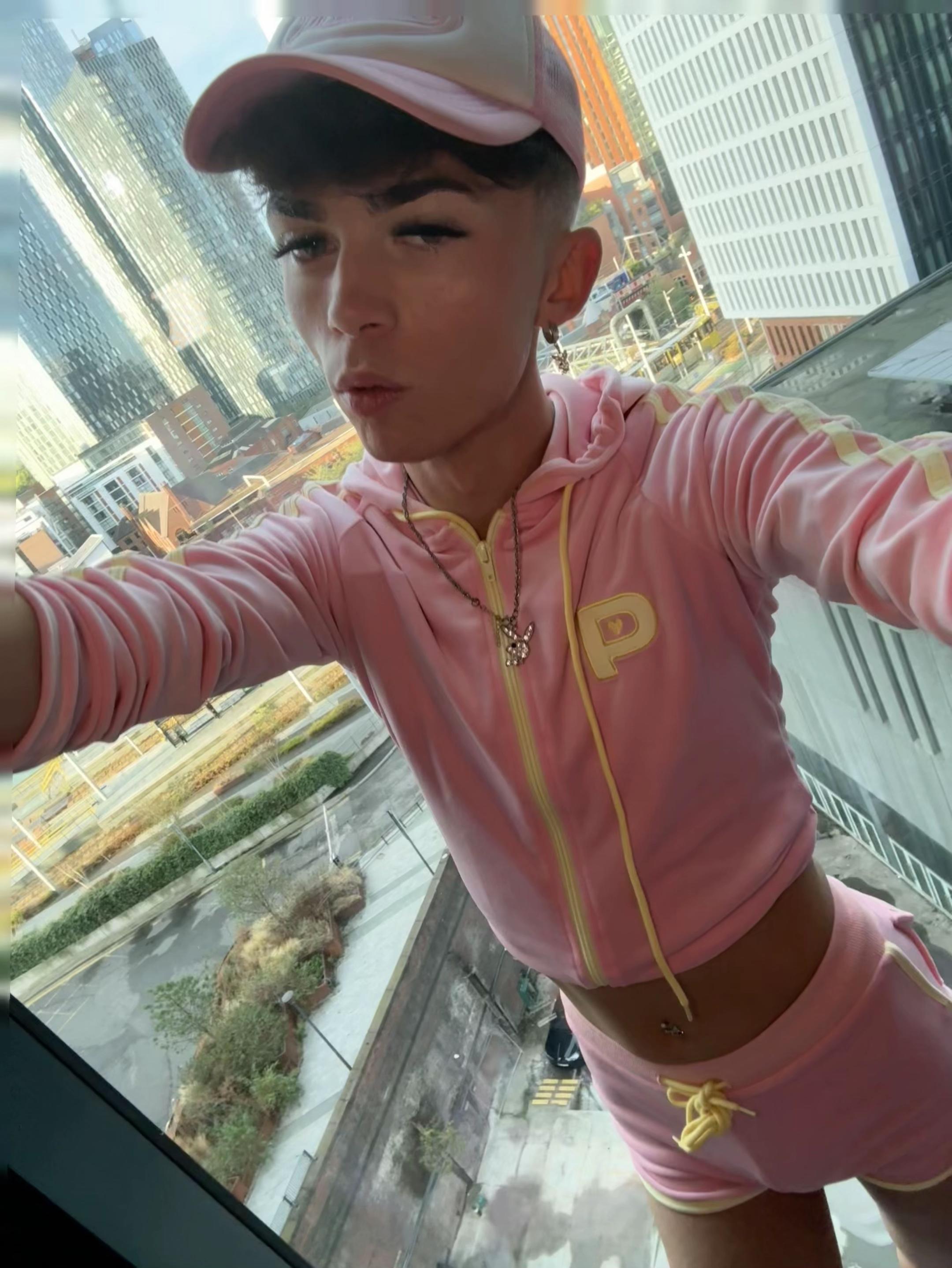 @𝑫𝑰𝑳𝑳𝑶𝑵 🐰