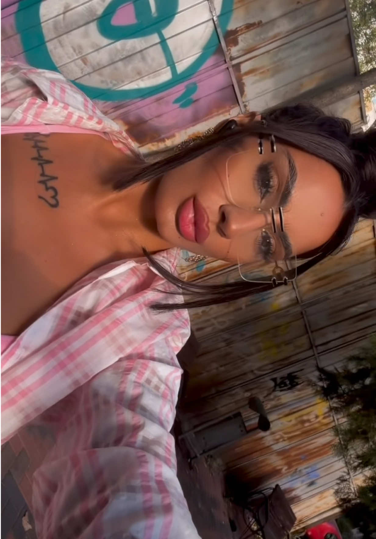 @T Y N Y