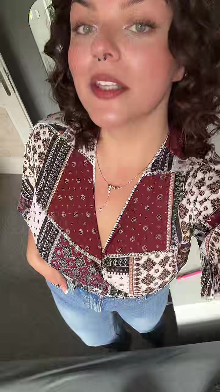 @ꜱᴀʀᴀʜ💚
