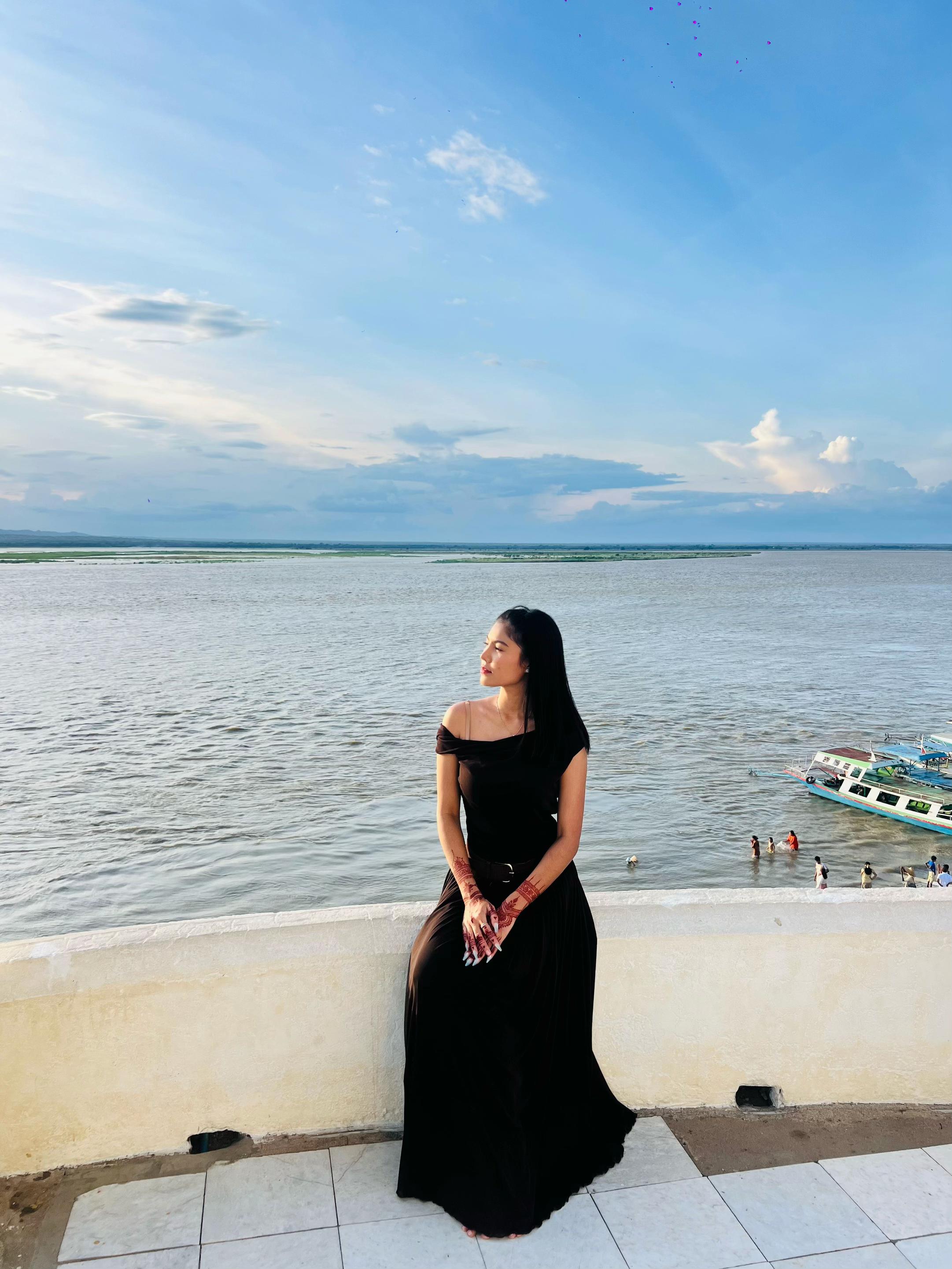 @🇲🇲CHUU🇲🇲