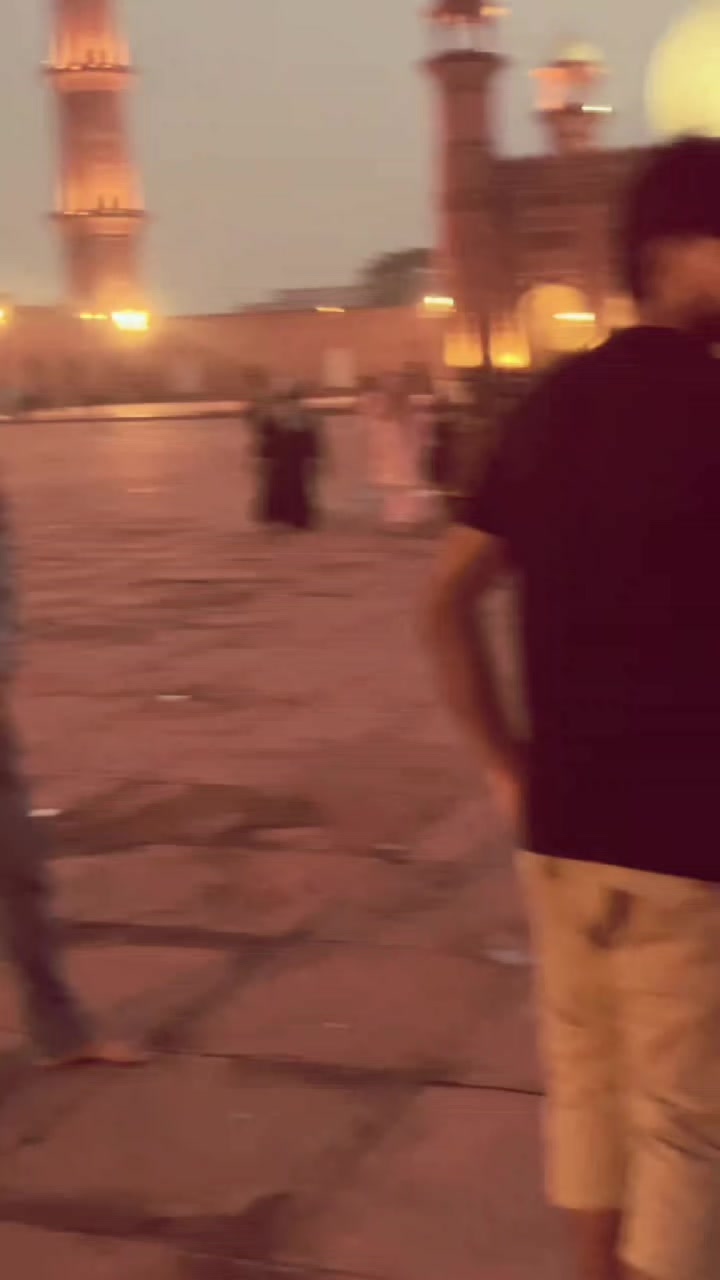 @𝓘𝓽'𝓼 𝓶𝓮 𝔃𝓾𝓫𝓲💸