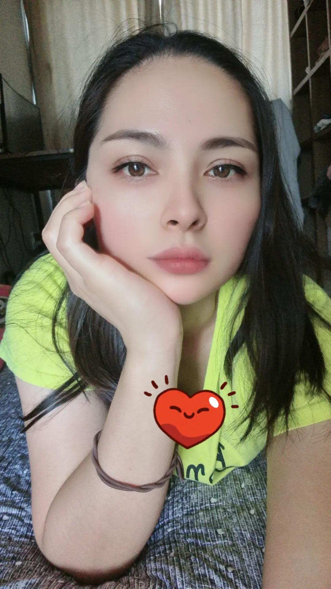 @🇵🇭Rosalie Evans 🇰🇷