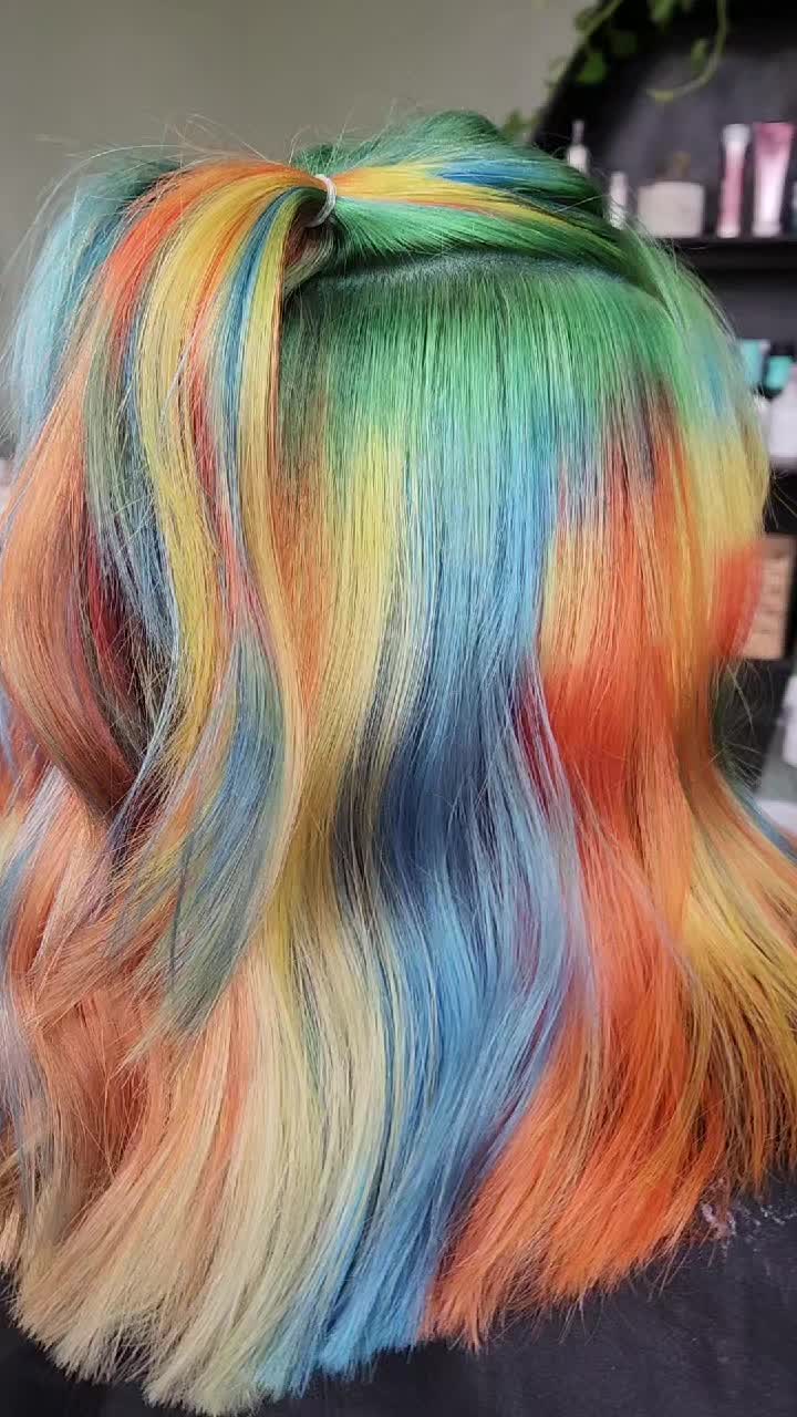 @Angie Knix Hair Artist