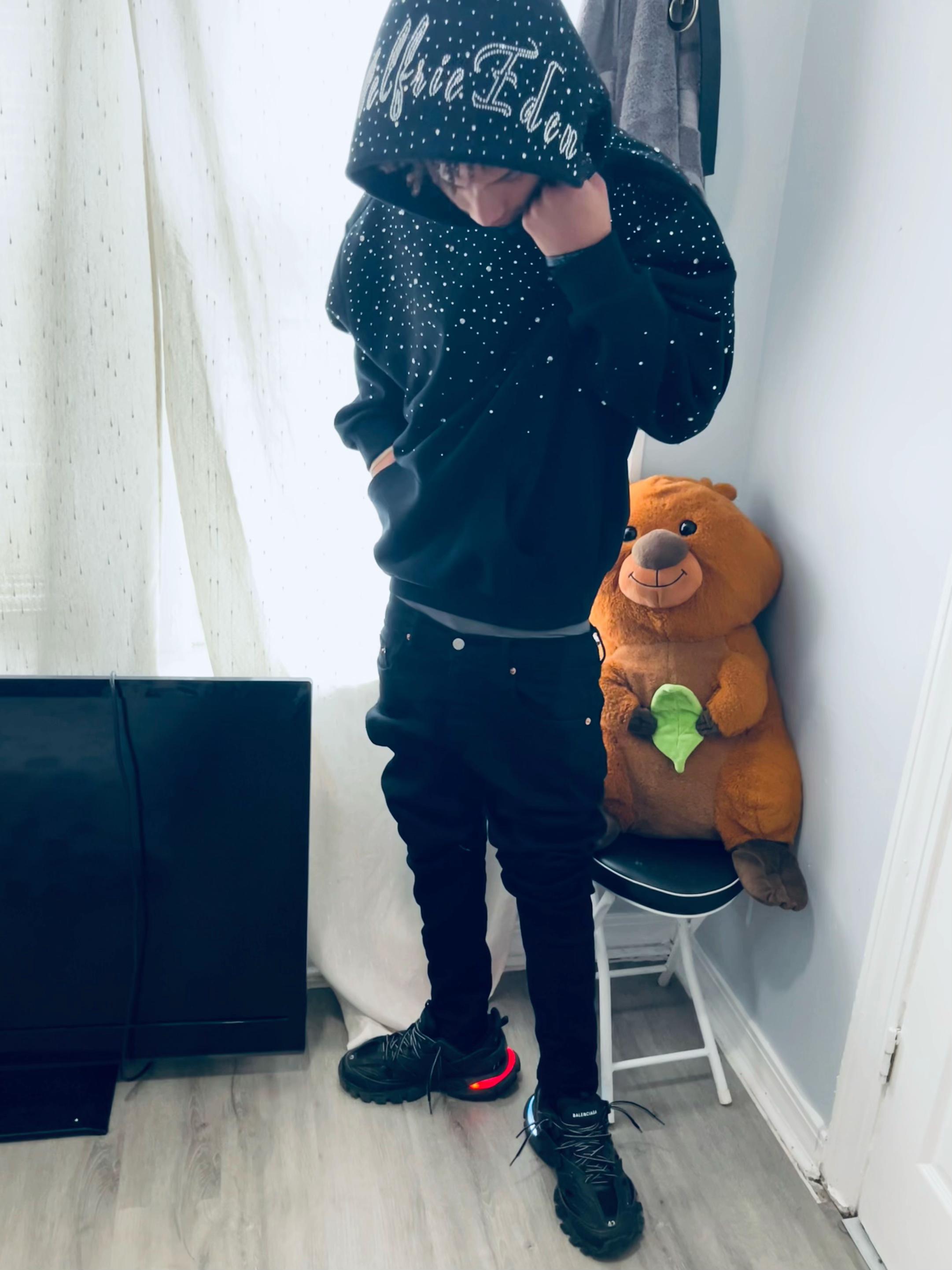 @𝐵𝒶𝒷𝓎'𝓈𝓃𝓍 ♛