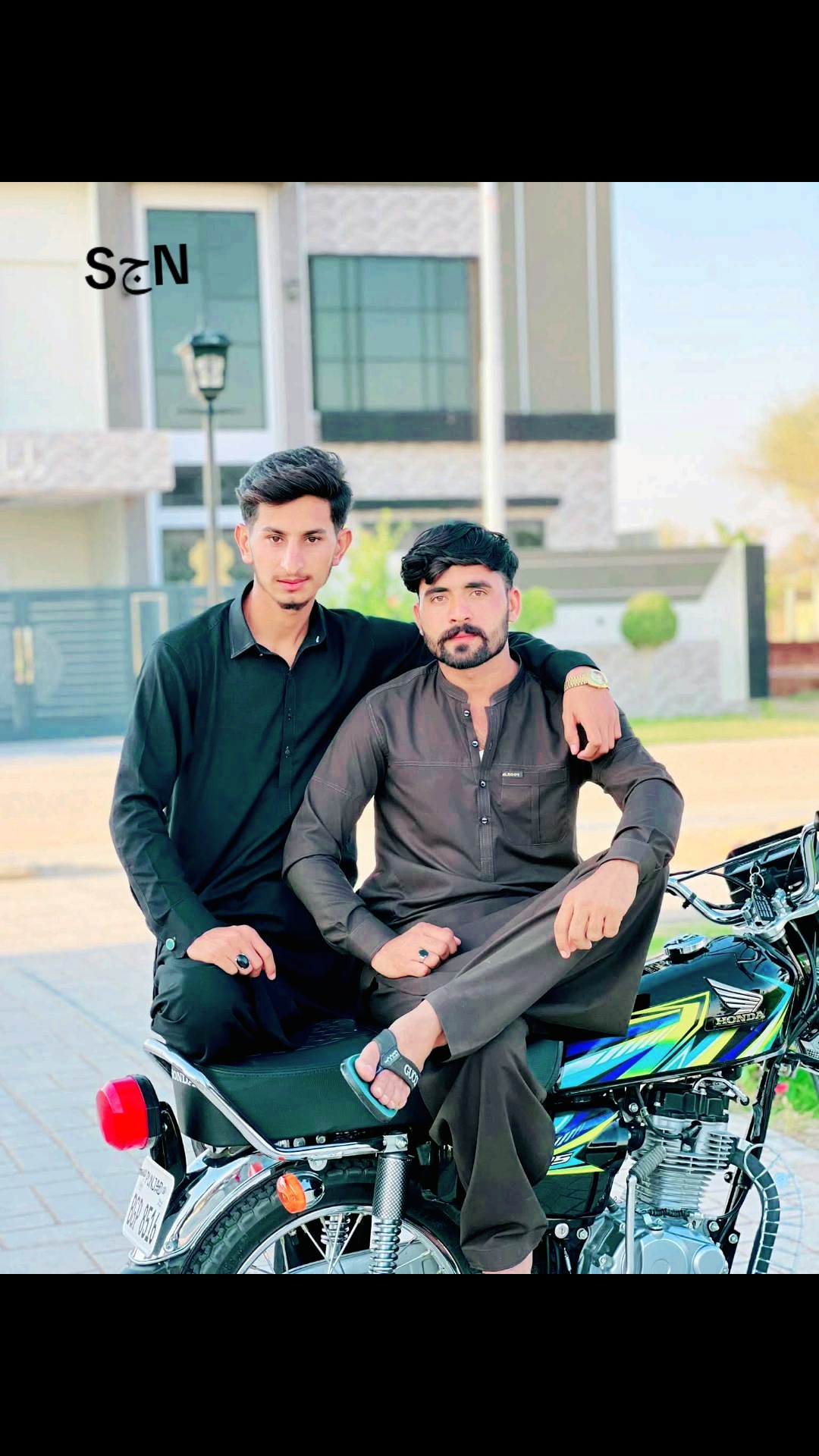 @AسAD جoyia 007