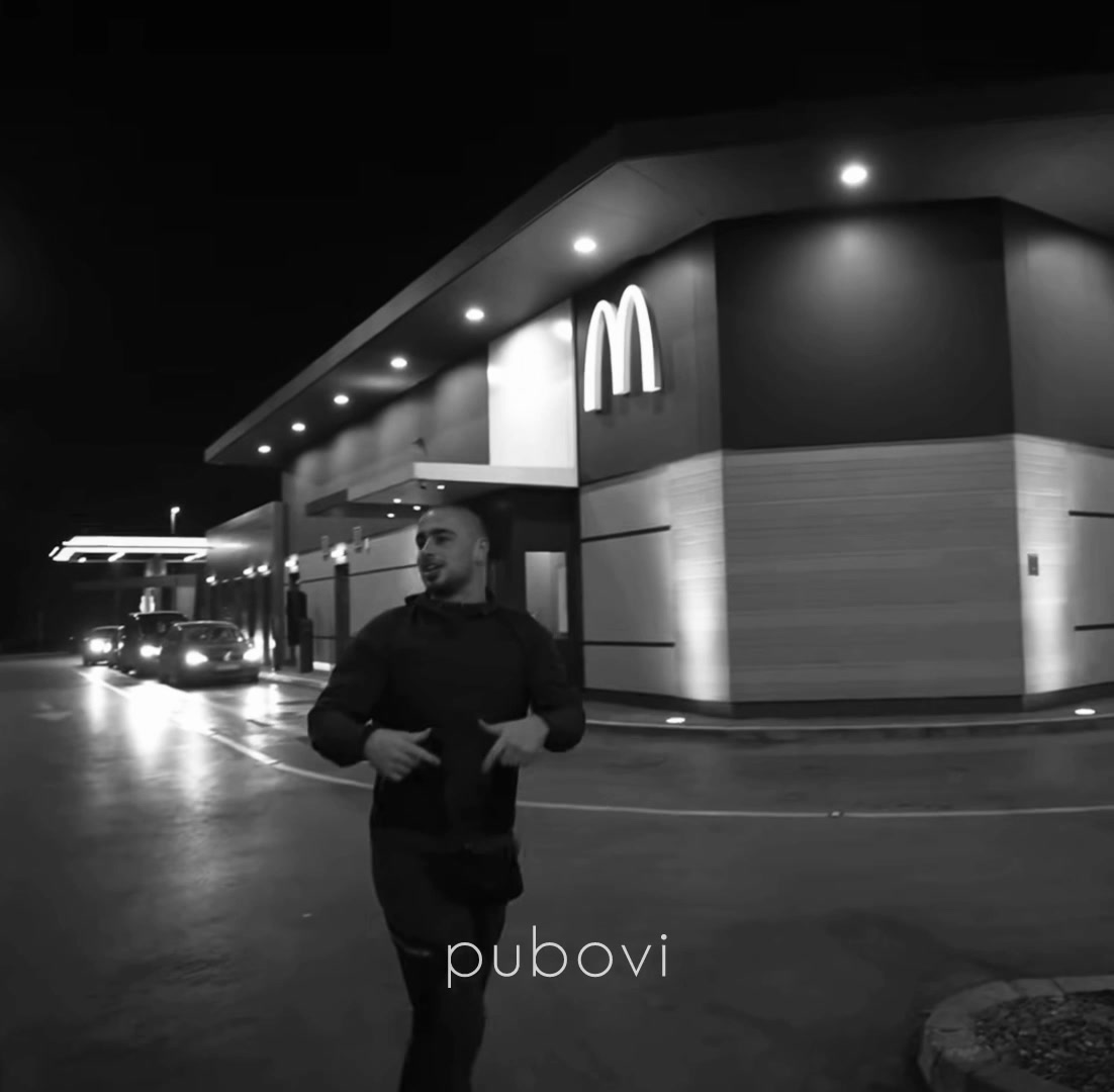 @🖤