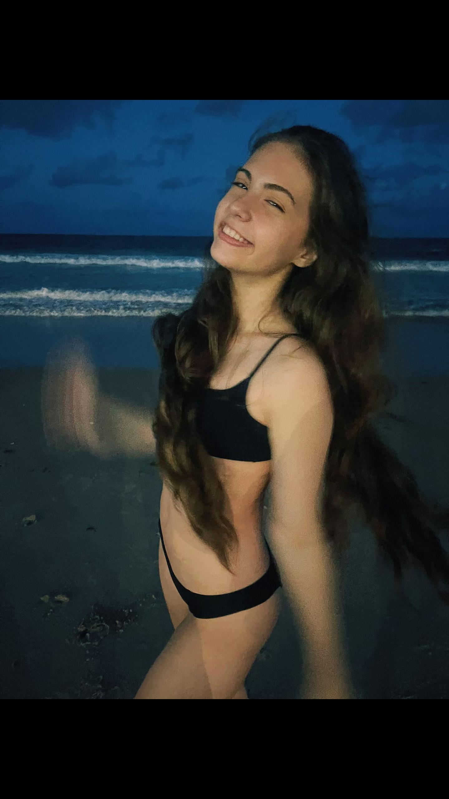 @samaragroeschel