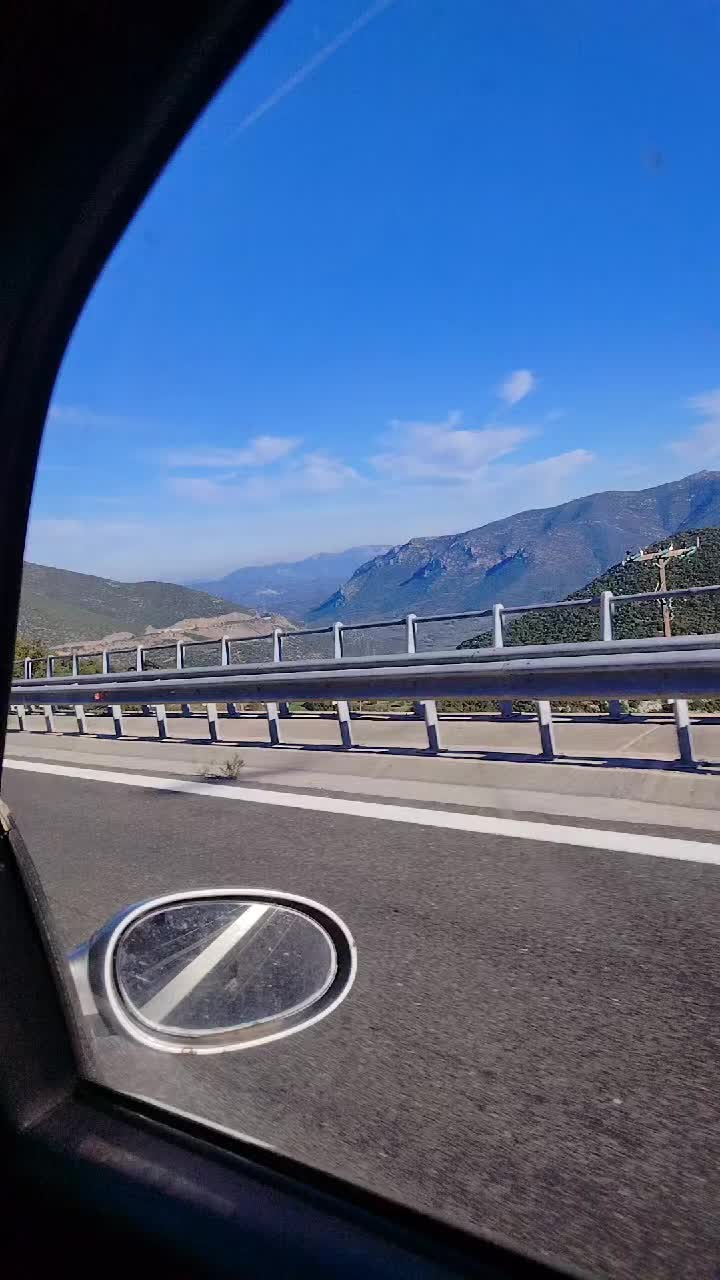 @Dimitra Tsaousi