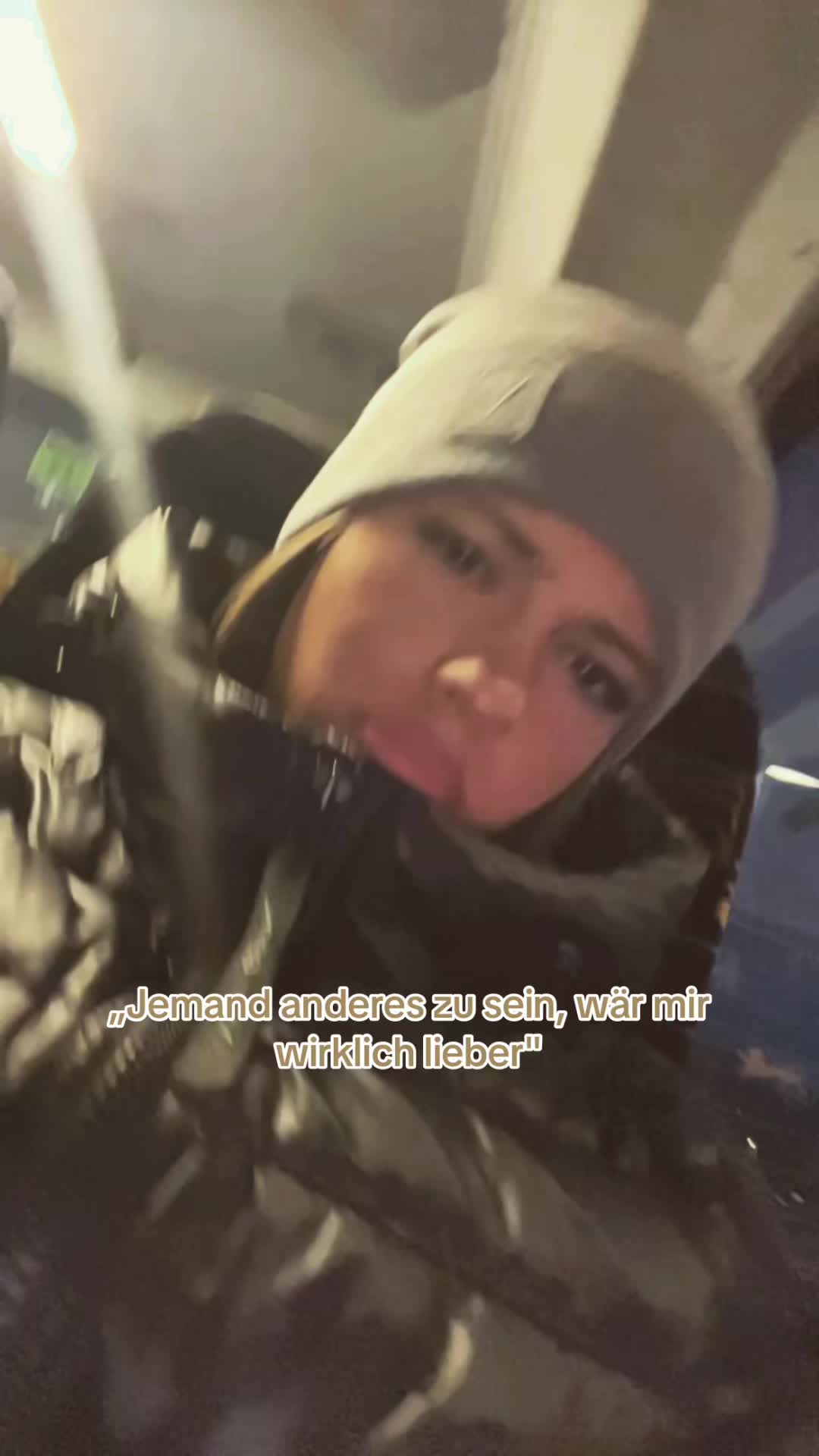 @📿