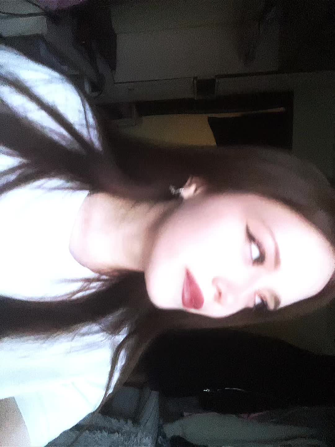 @🖤