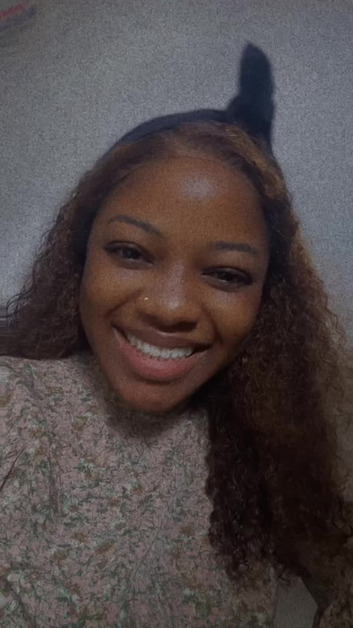 @Sisi Moyeen🌺