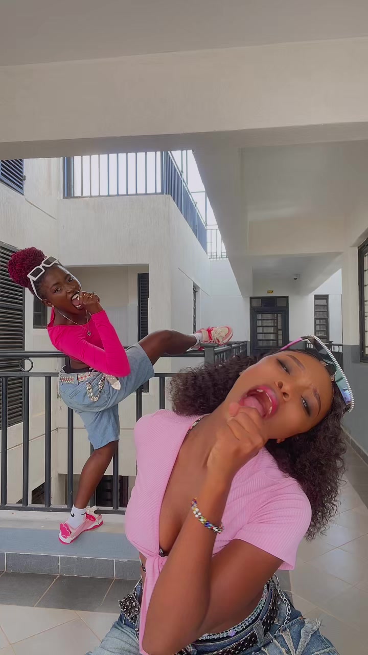 @Pricky🦋💖