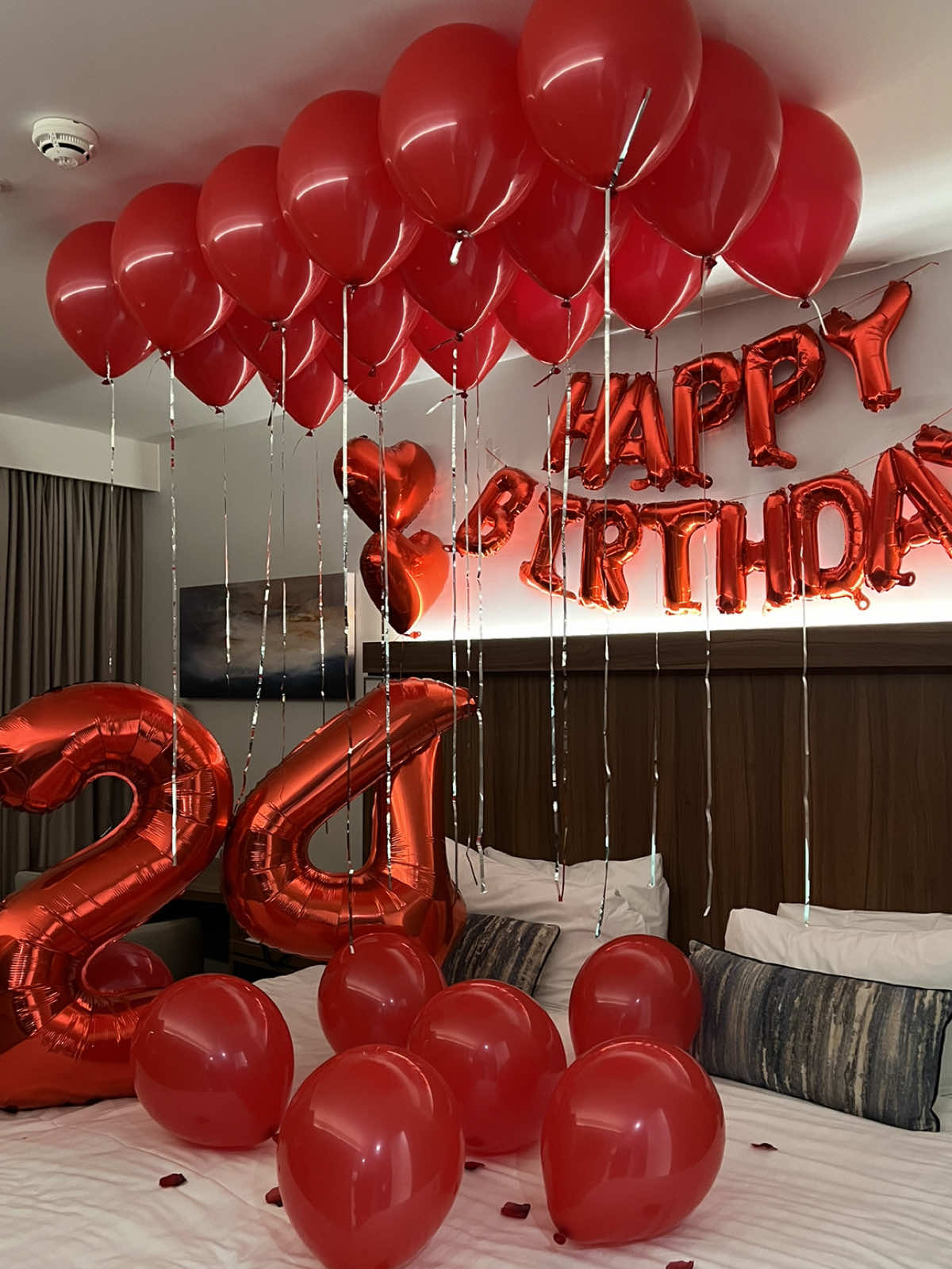 @littleballoonscompany ♛