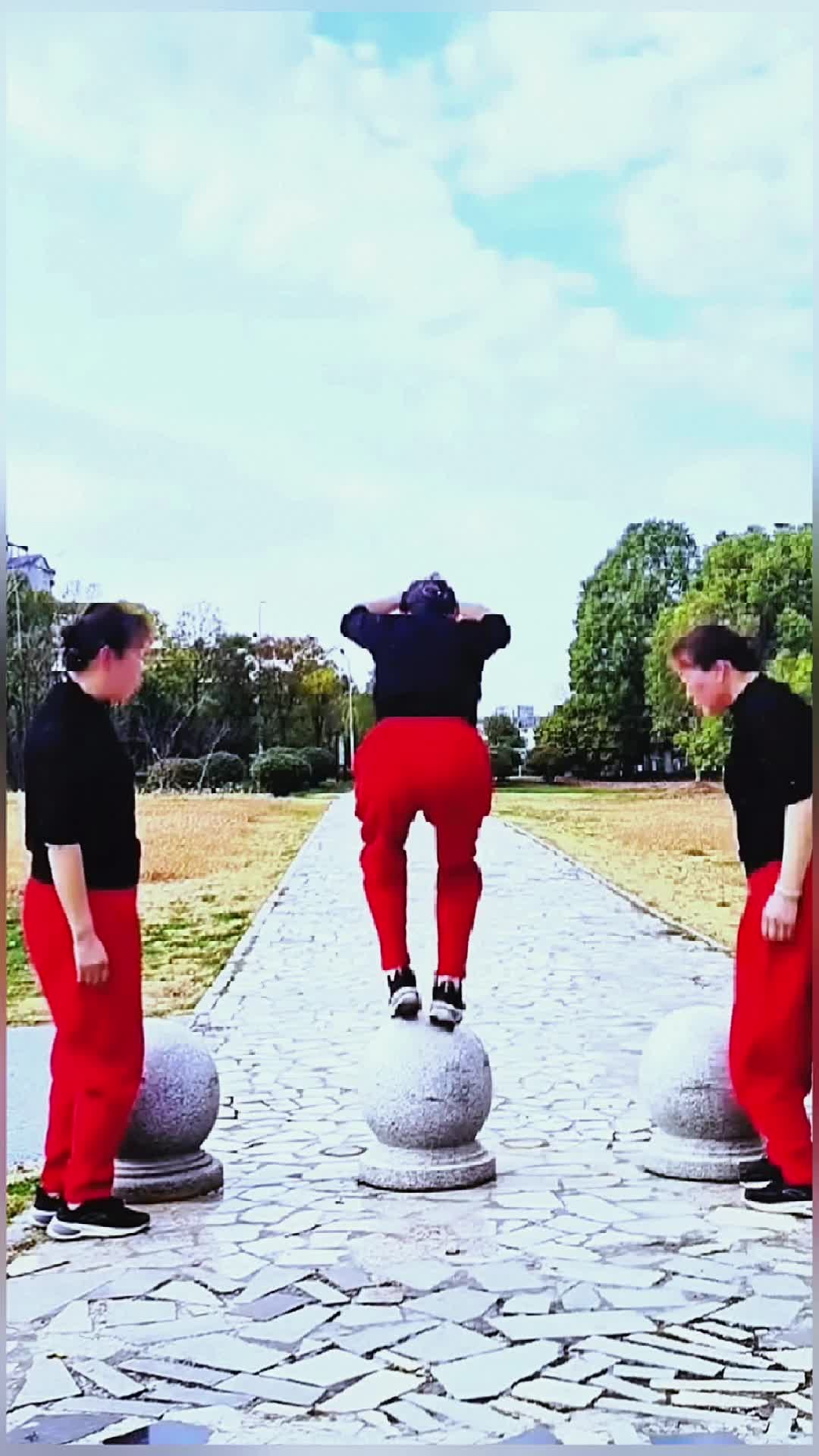 @luxiaxuzw1m