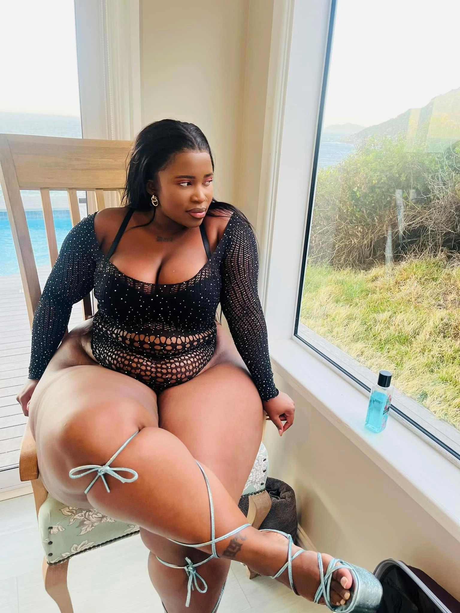 @Tessa T🍫🫦