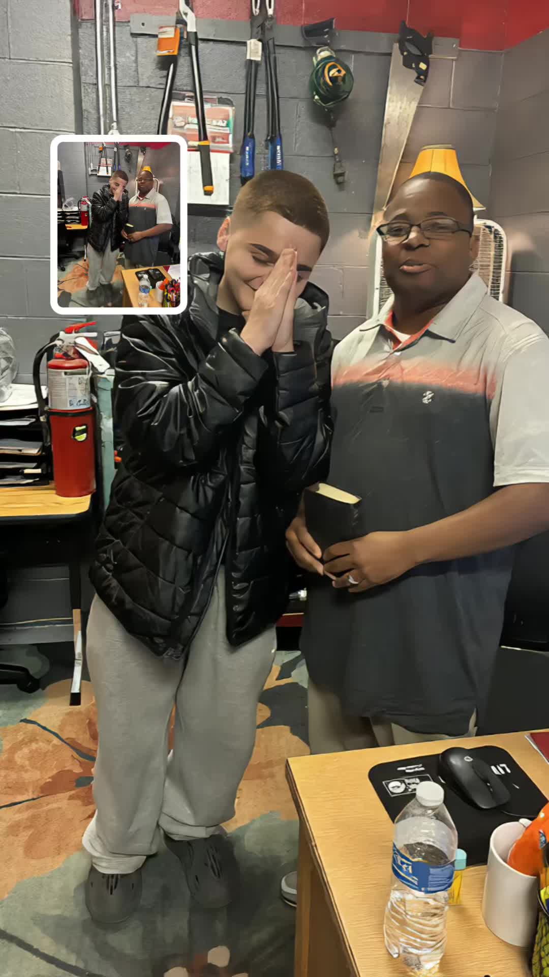 @BENYE 🤝🐻🧠🫂💽✝️🖤🎓