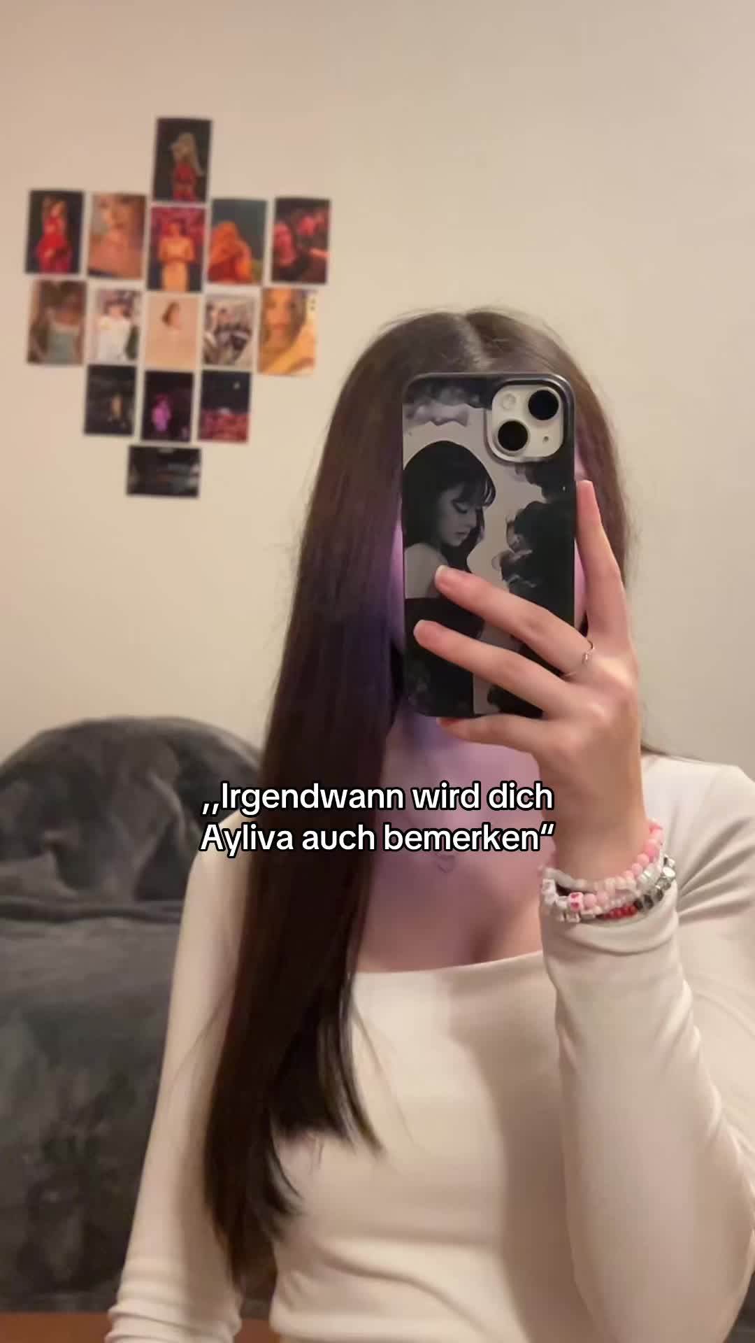 @𝑆𝑂𝑃𝐻𝐼𝐸 ྀི