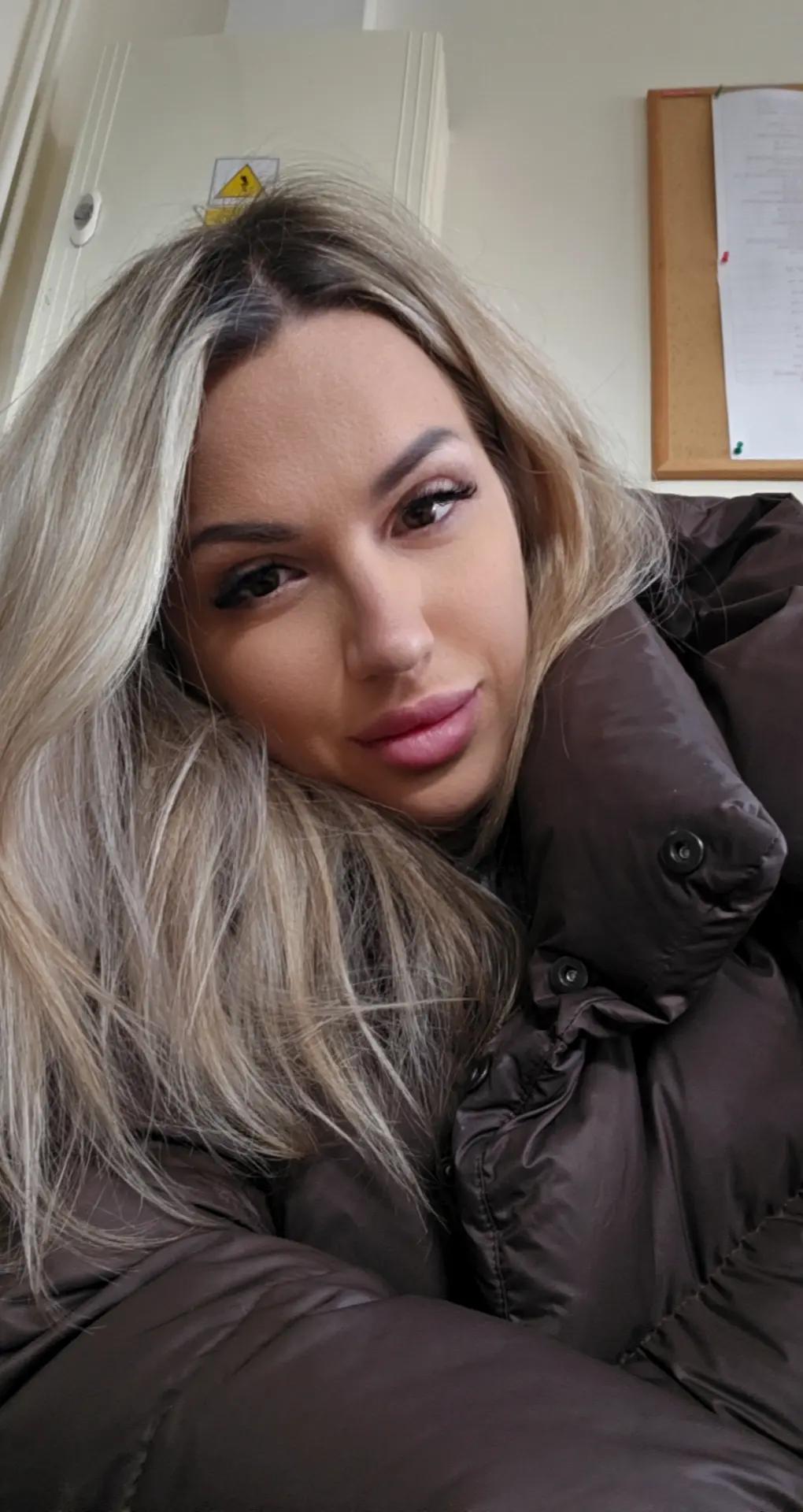 @EwelaAvon
