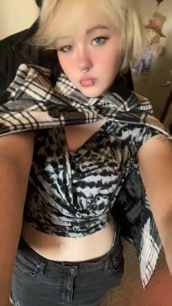 @🎧