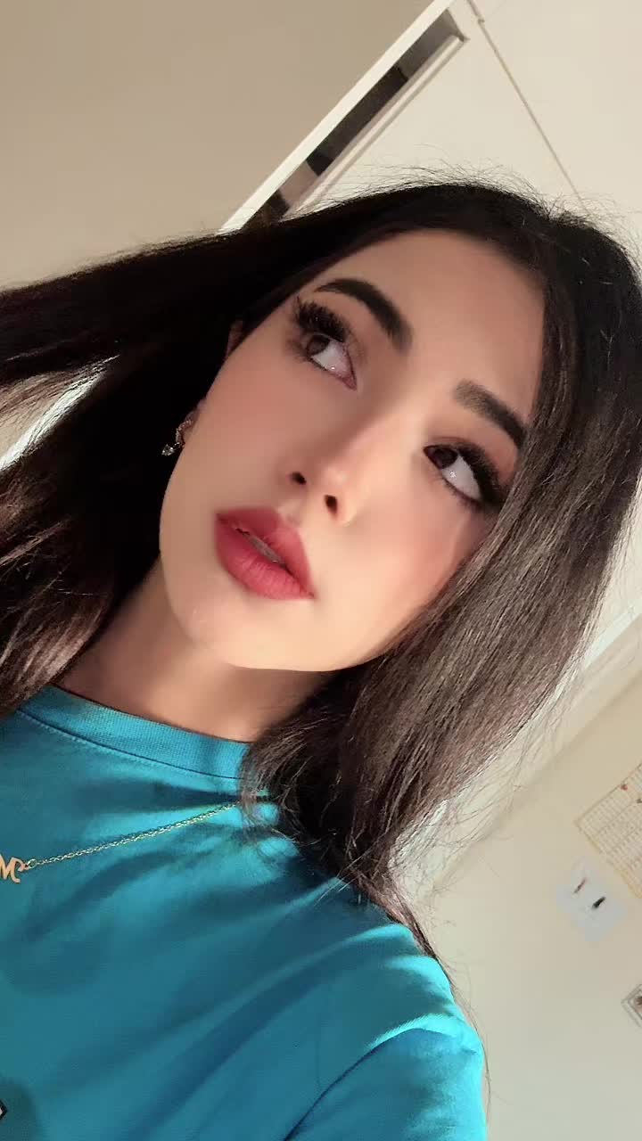 @Melikafarahani