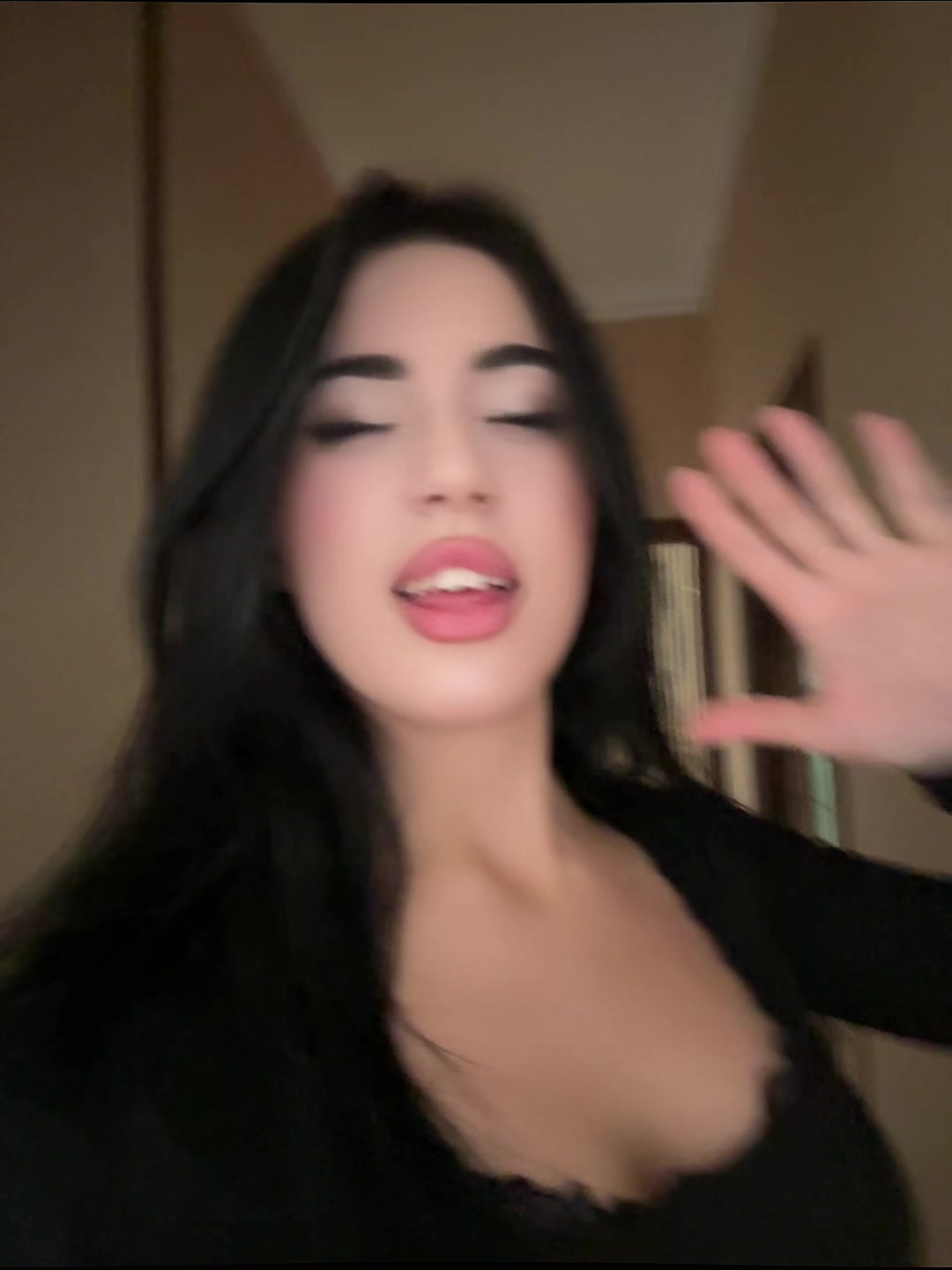 @𝟏𝟏:𝟏𝟏