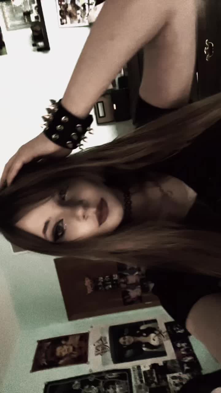 @⦻Isla_soph_0741⦻