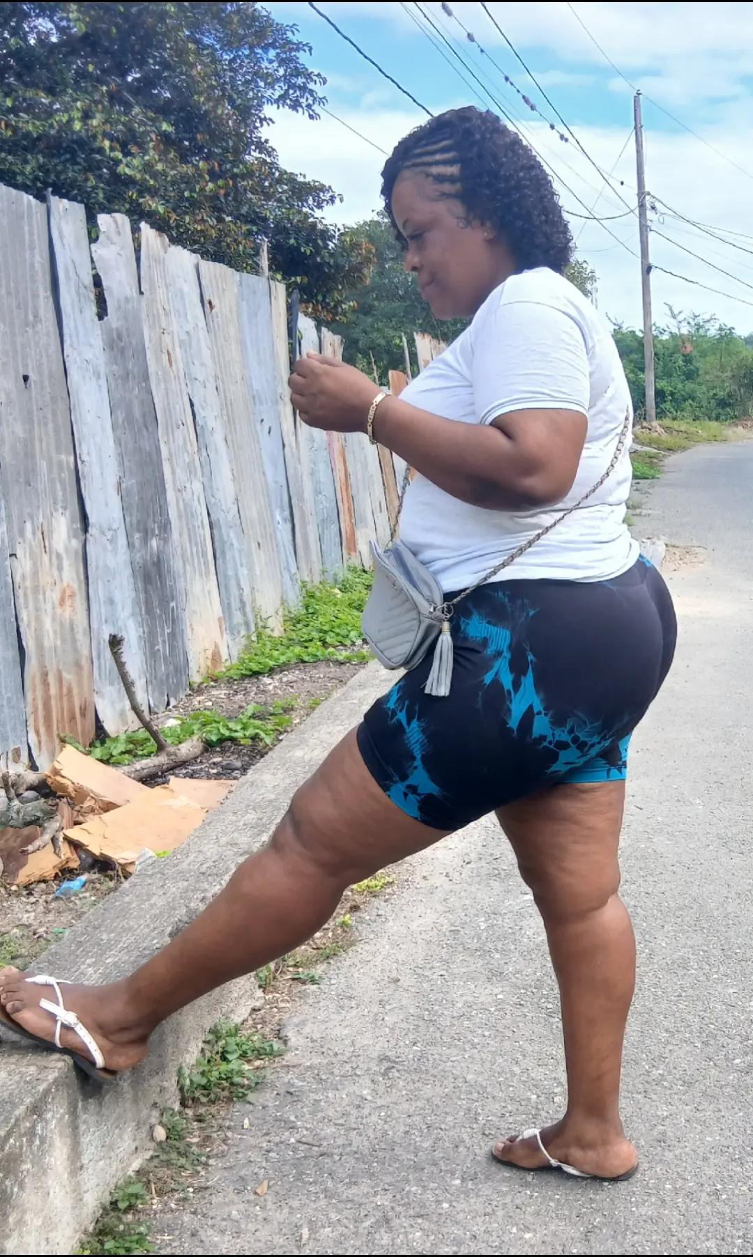 @bigbattyshana