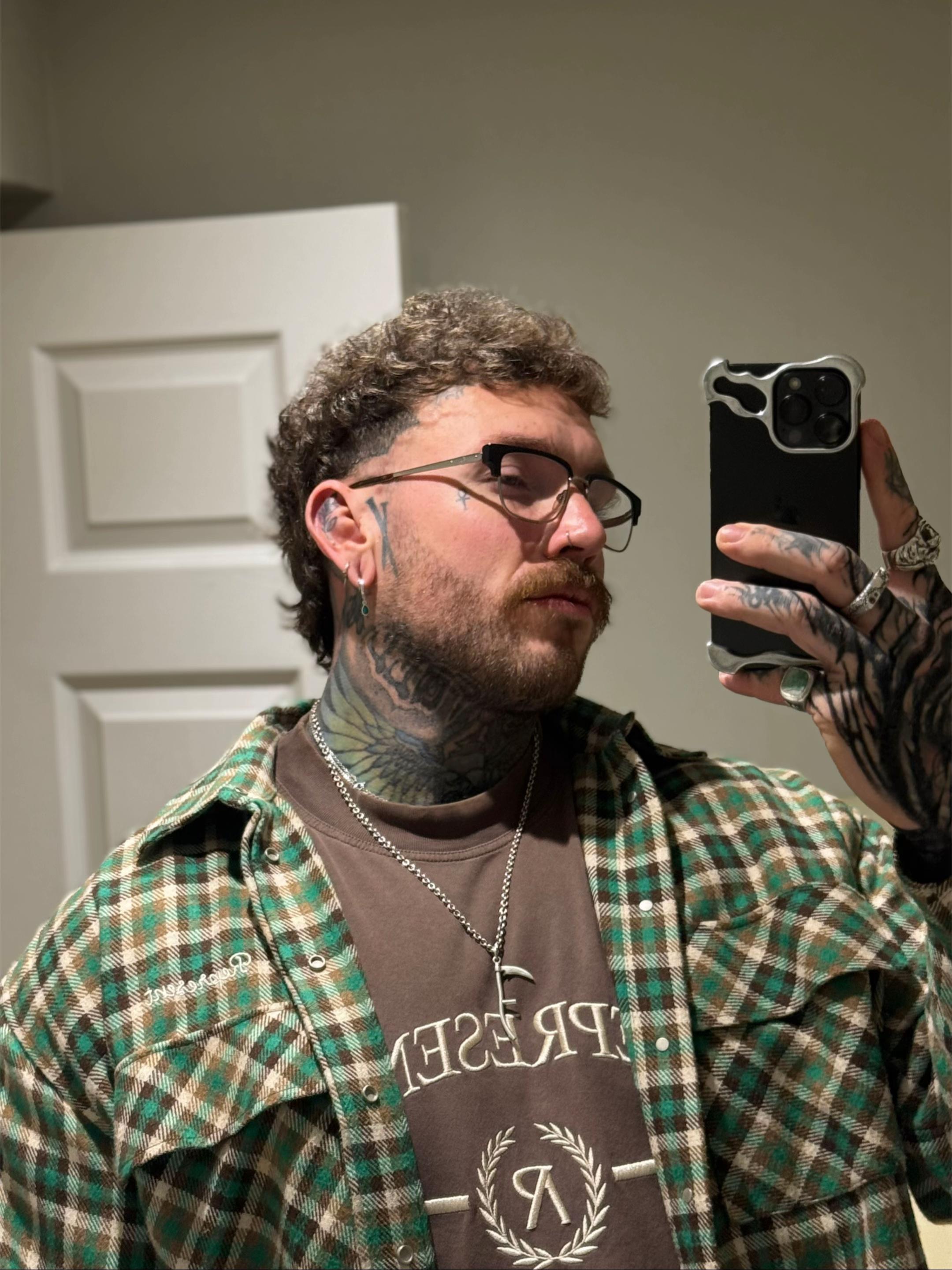 @𝕭𝖊𝖓𝖘𝕭𝖎𝖌𝖙𝖎𝖒𝖊🥀