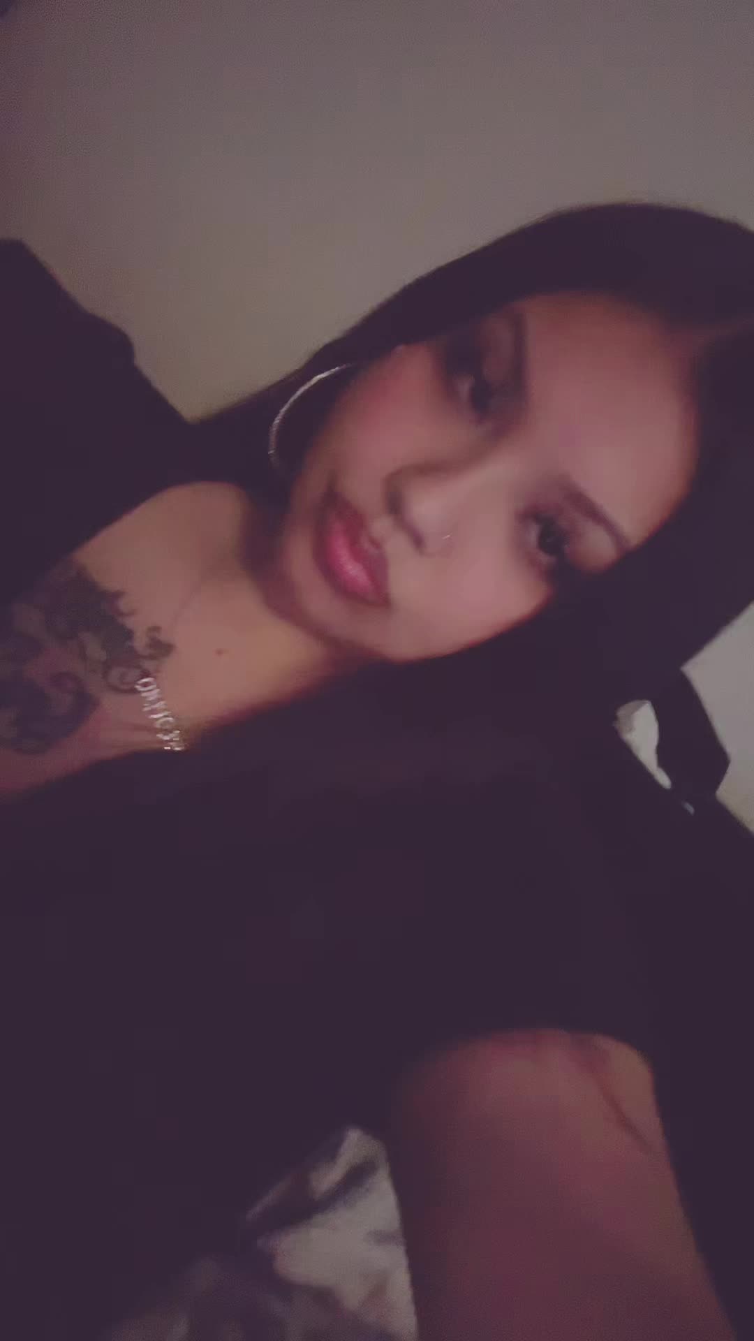 @Dess🍒