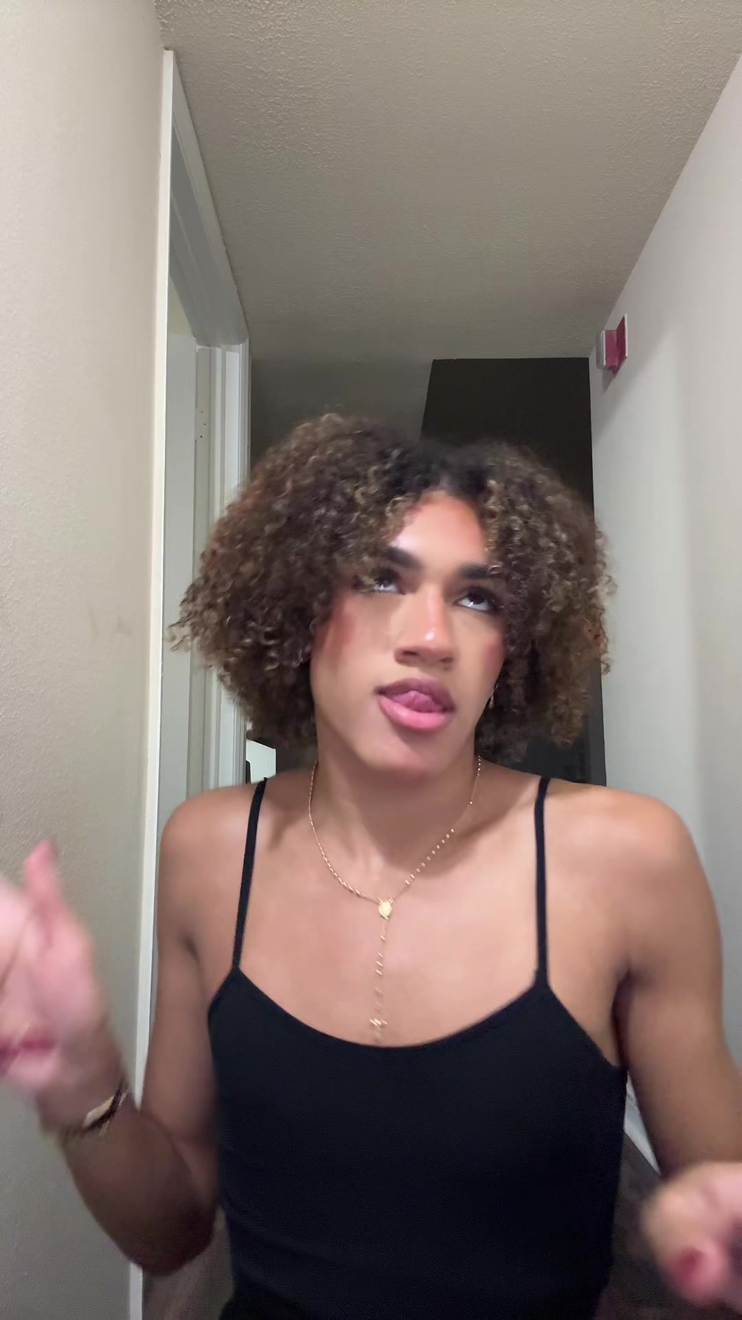 @bellaa