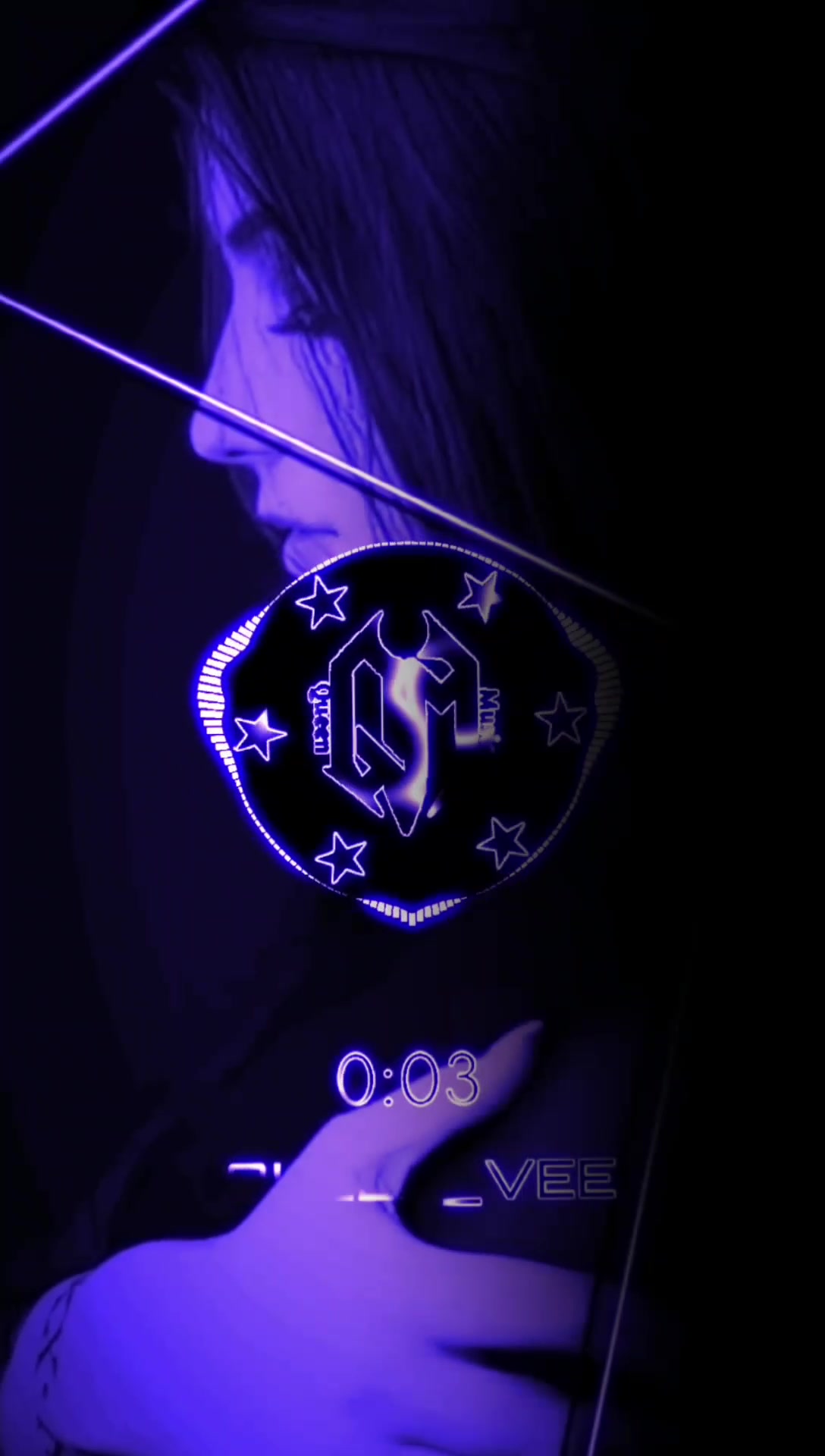 @🎀𝕼𝖚𝖊𝖊ⁿ ᵛᵉᵉ🎧