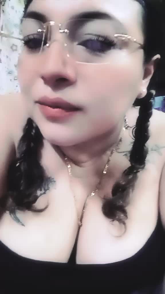 @chiquis baby🖤