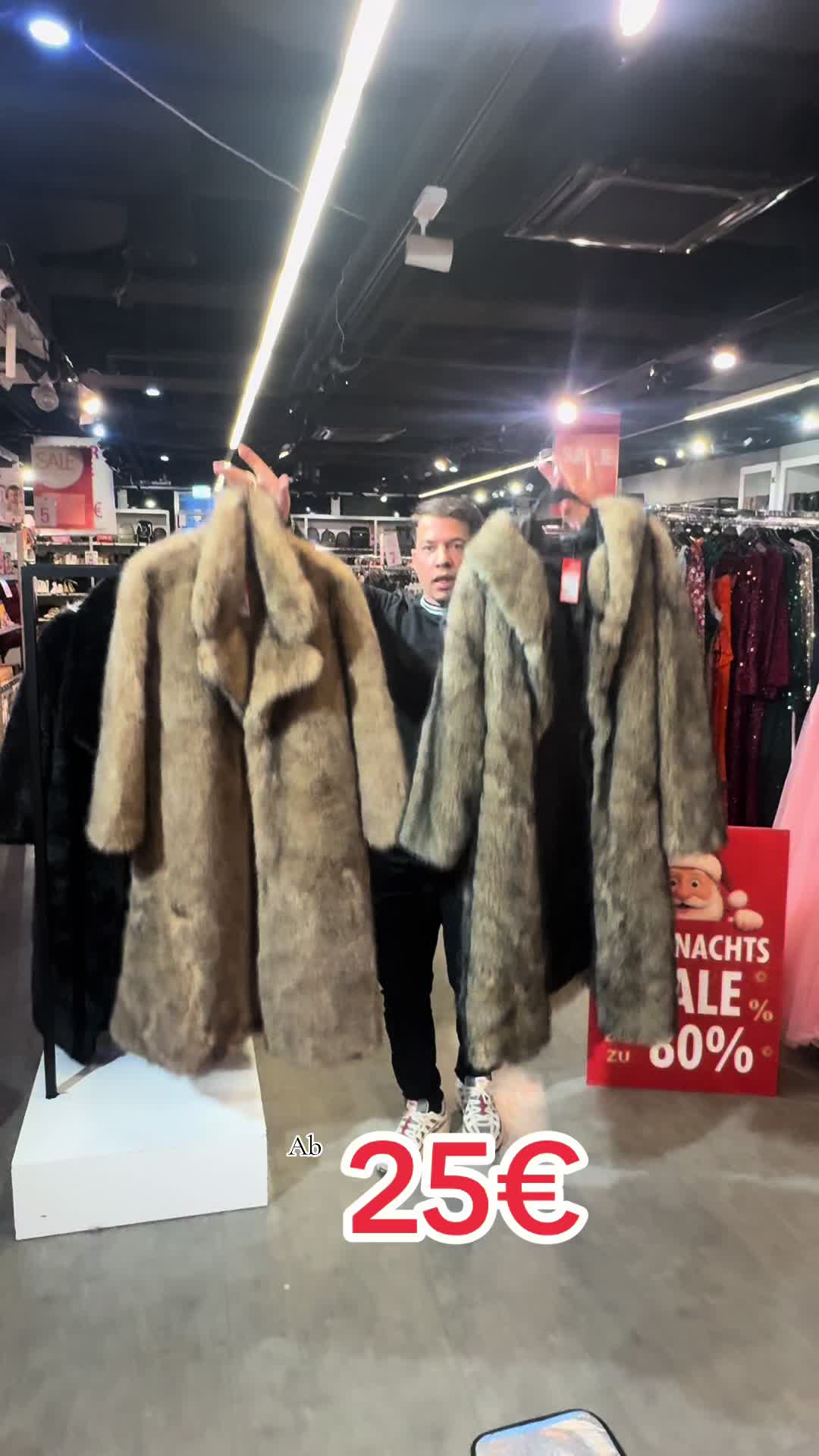 @Lacaoutlet2