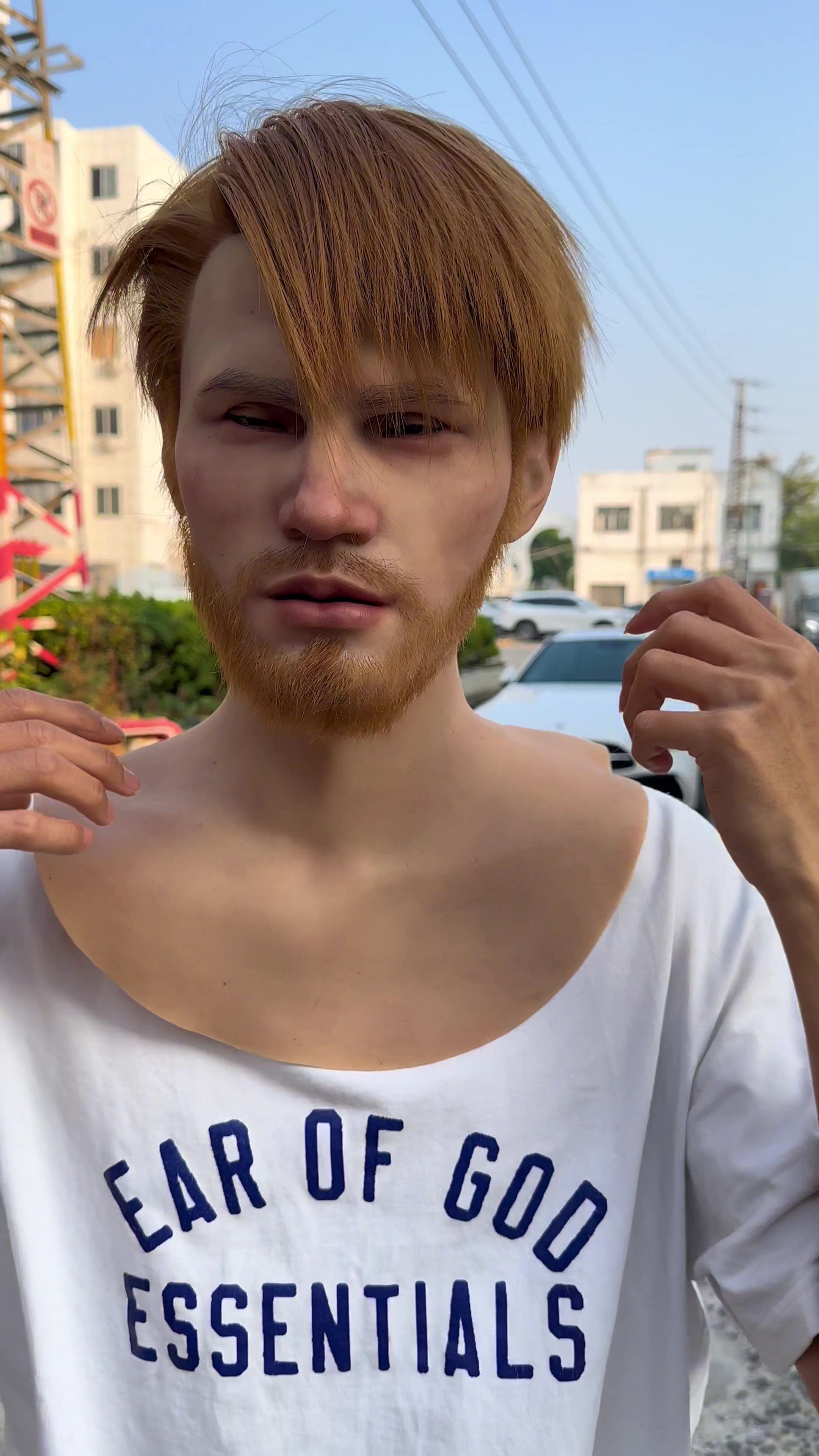 @Lifelikemask