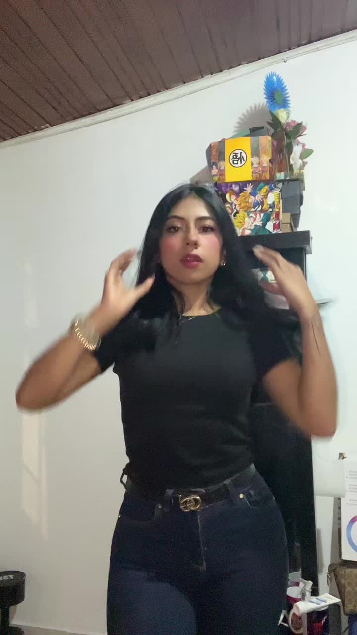 @S&aacute;nchez Yineth