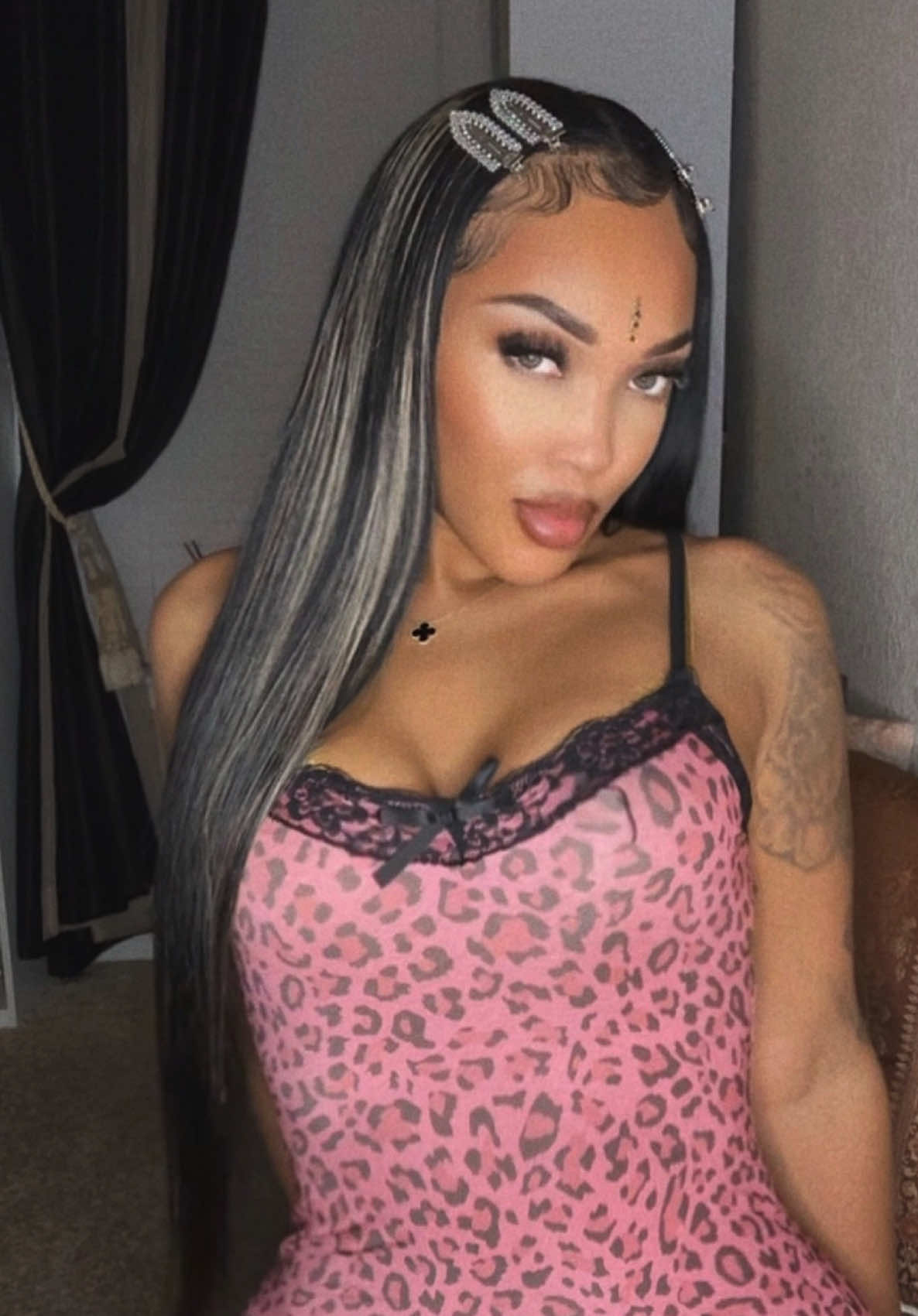 @𝔅𝔬𝔲𝔤𝔦𝔢 𝔅𝔢𝔩𝔩𝔞 🐆