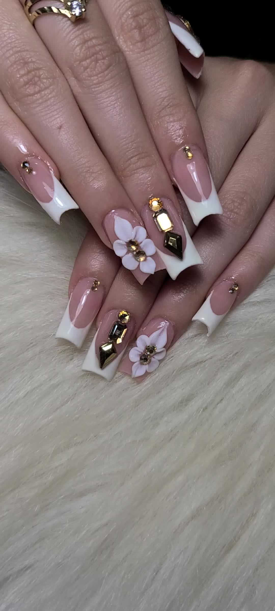 @Damaris Nail's Art