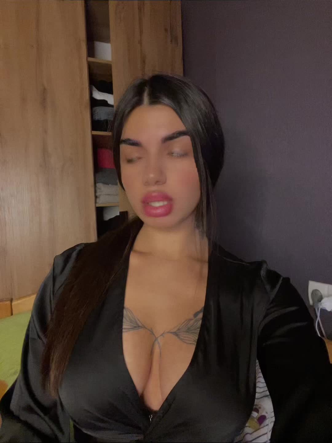 @Alina🦋✨