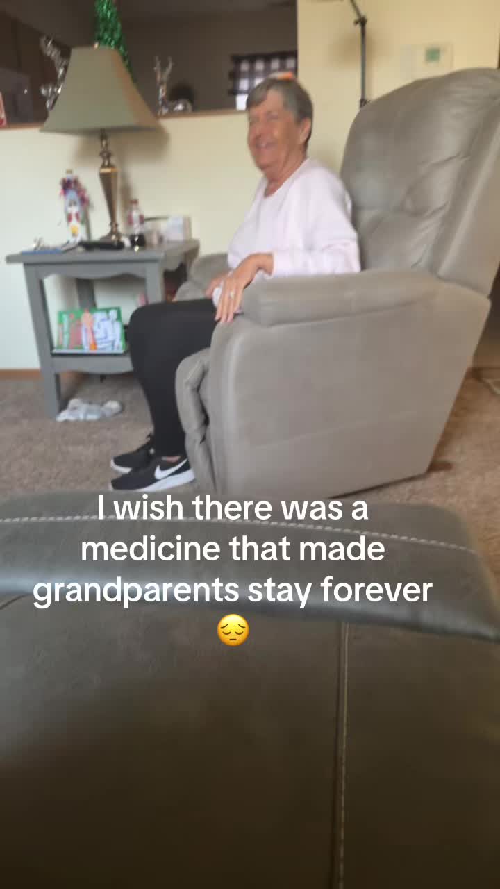 @😉
