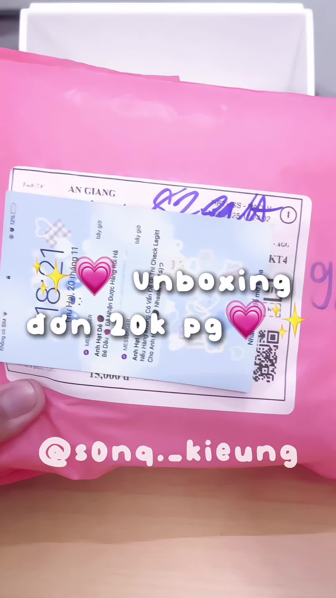 @‧₊ ᵎᵎ 🎧𝗧𝗮𝗸𝗼𝘀𝗵𝗶𝗲🧁&sdot; ˚✮