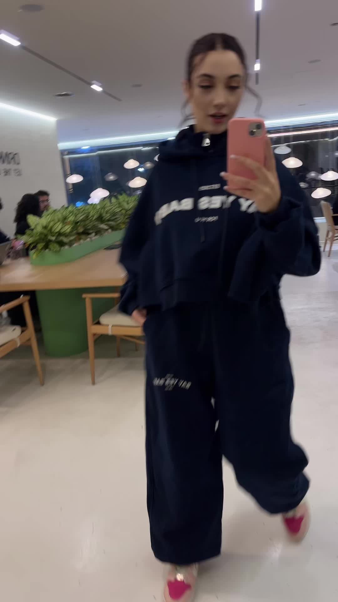@Mehrsa