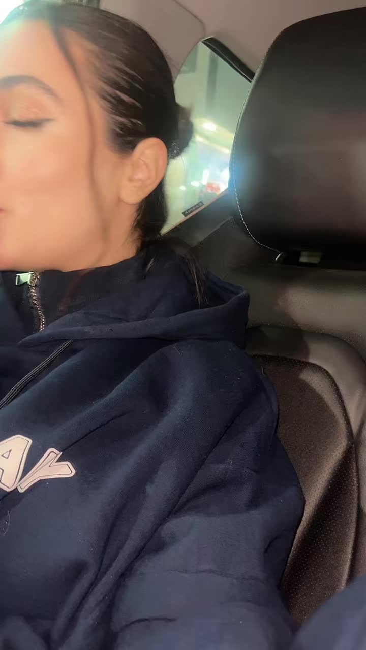 @Mehrsa