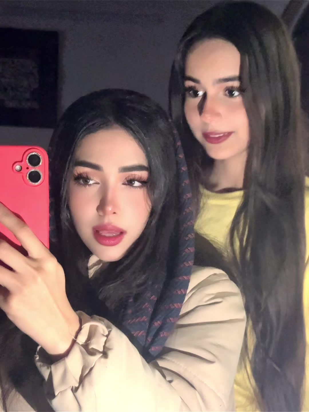 @Melikafarahani