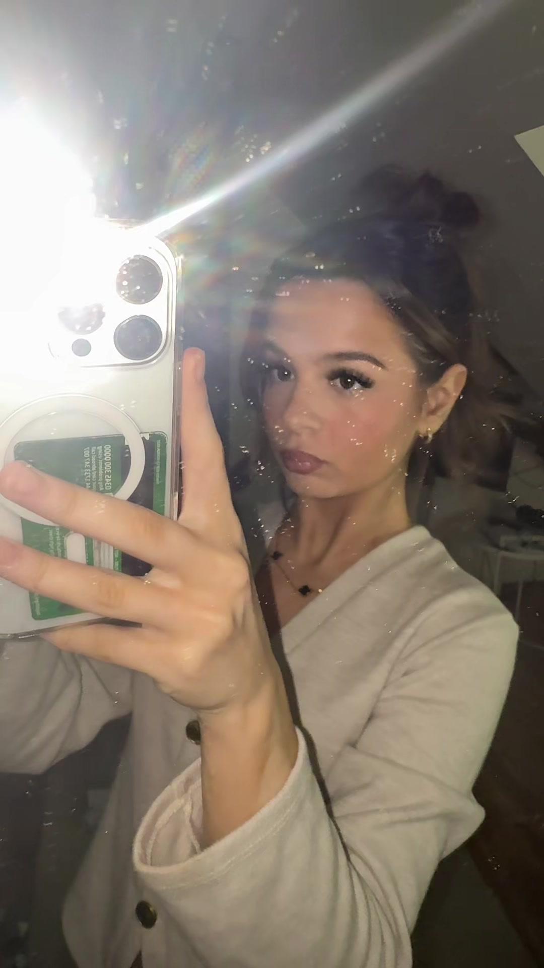 @bella