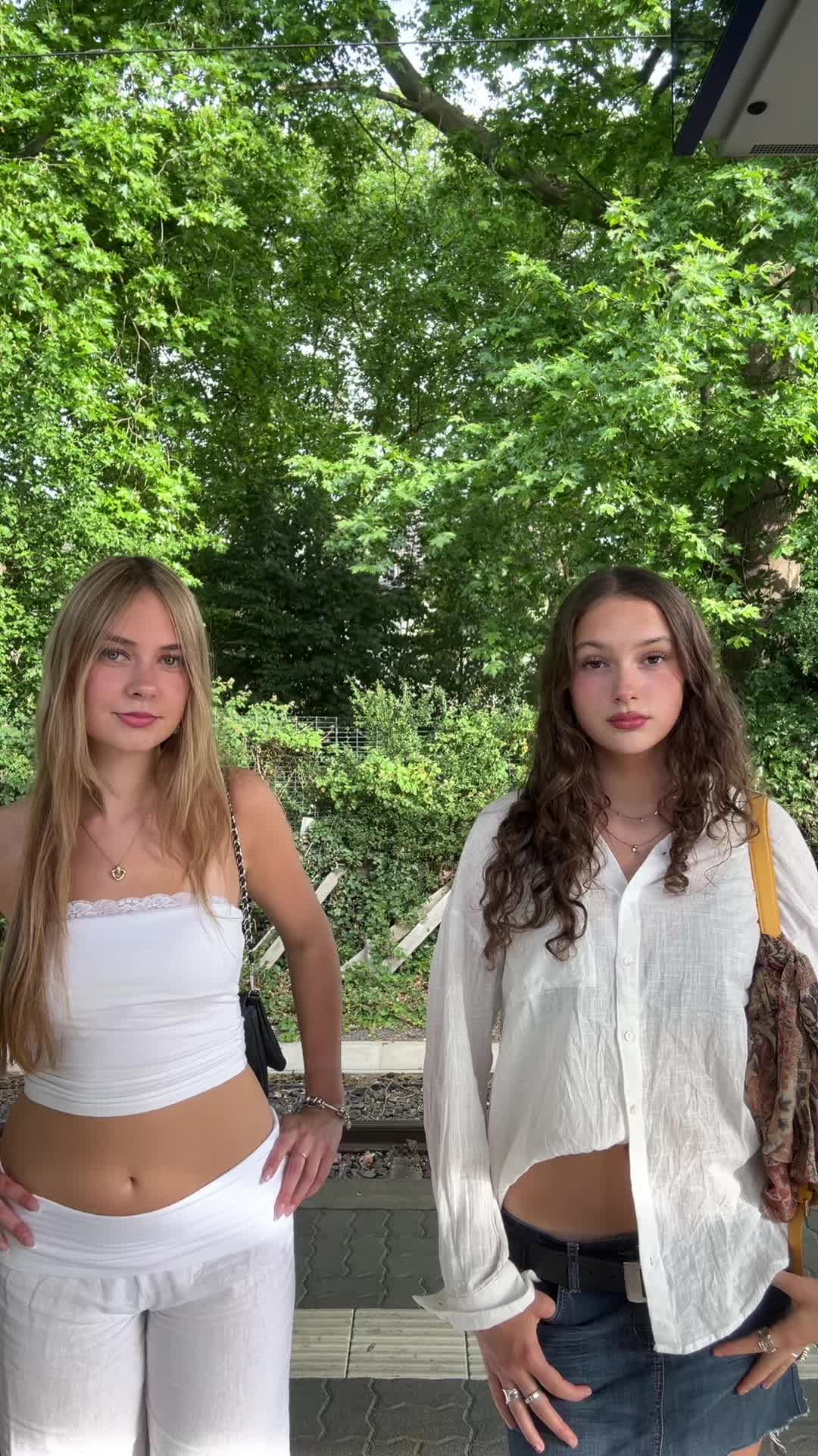 @Anna&amp;Alba 🔥🔥