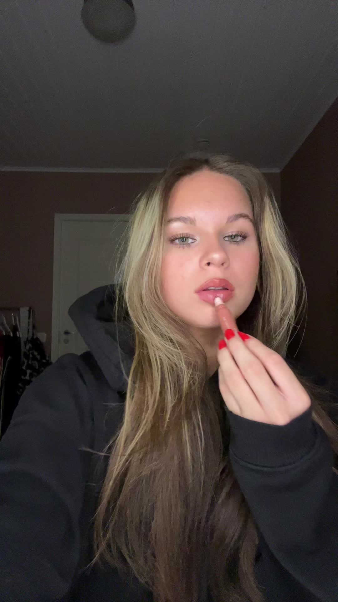 @🧸