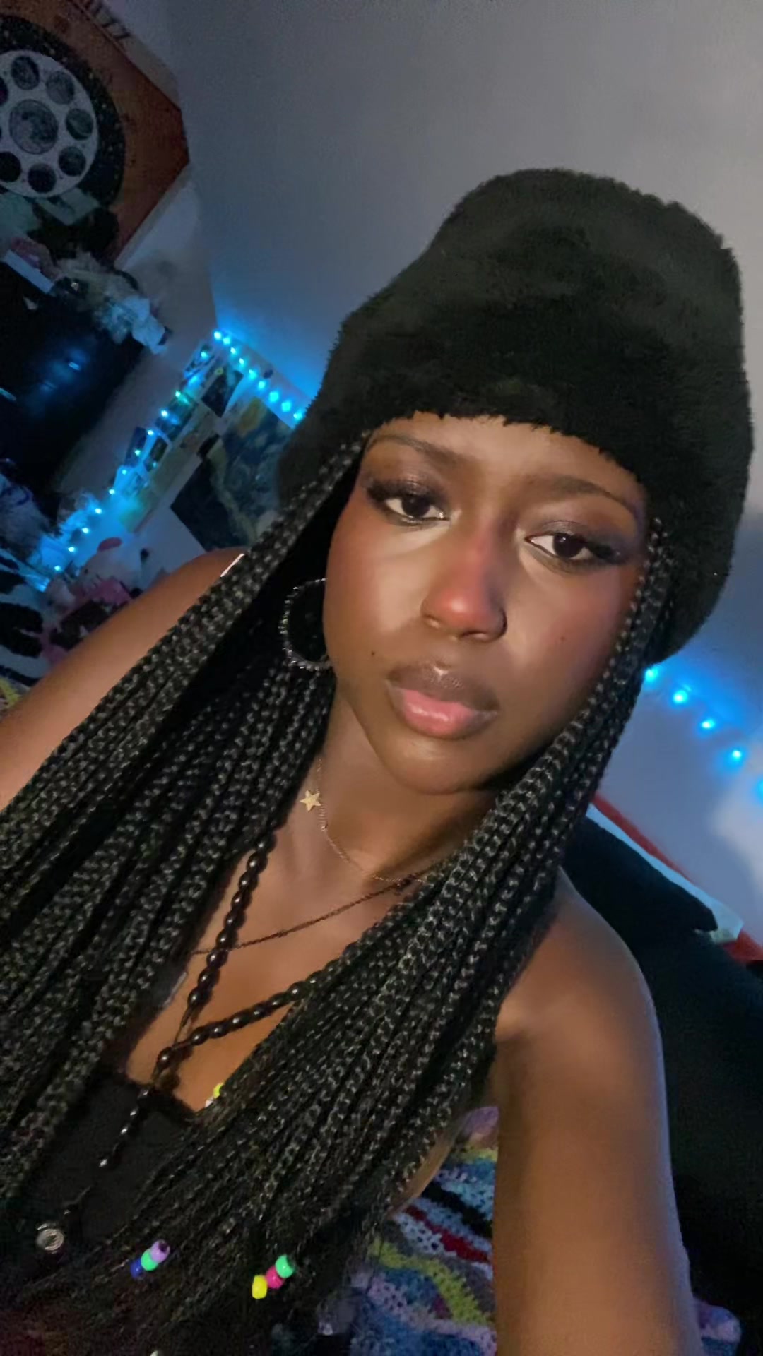 @xoxoliv